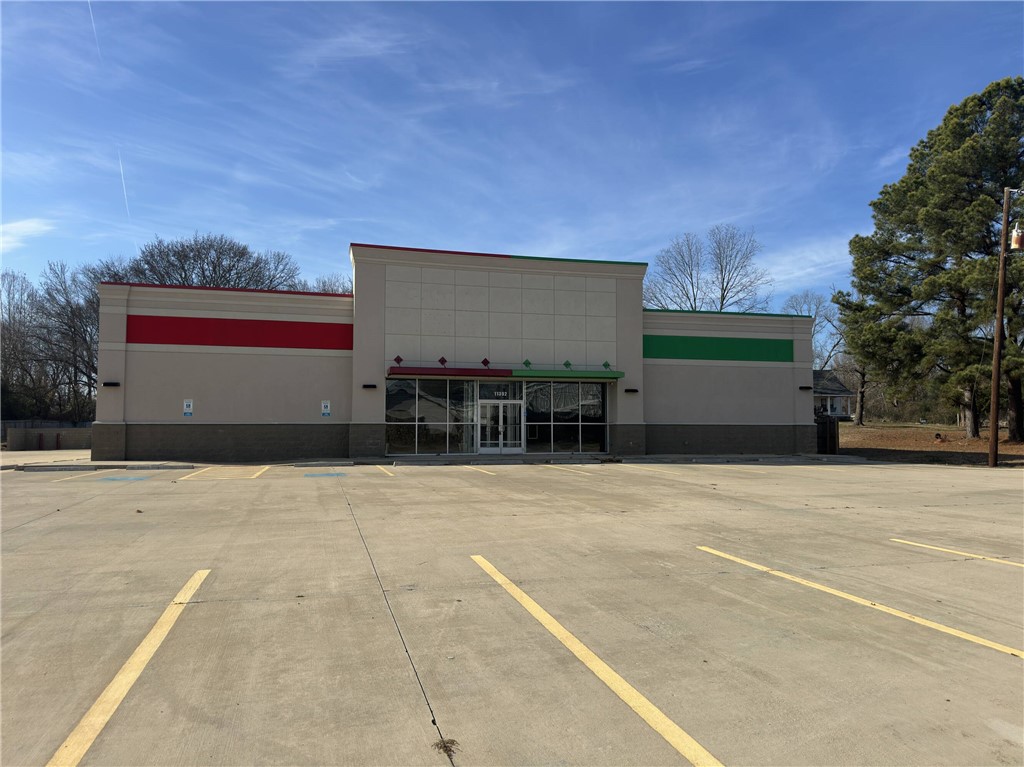High-Visibility Commercial Space | Ready for Immediate Occupancy - For Sale or Lease

Now available for lease, this wide-open, flexible commercial space offers an exceptional opportunity for a new user to establish a strong presence along a high-traffic highway corridor. This 10,730 square foot retail building at 11392 SR-27 in Hector, Arkansas offers a spacious commercial opportunity on a generous 1.58-acre lot.
The building is vacant and move-in ready, providing a blank canvas for retail, office, showroom, or service-based use. The open configuration allows for easy customization to match your business needs, whether you’re planning a customer-facing operation, collaborative workspace, or specialty use. Property is also being offered for lease.