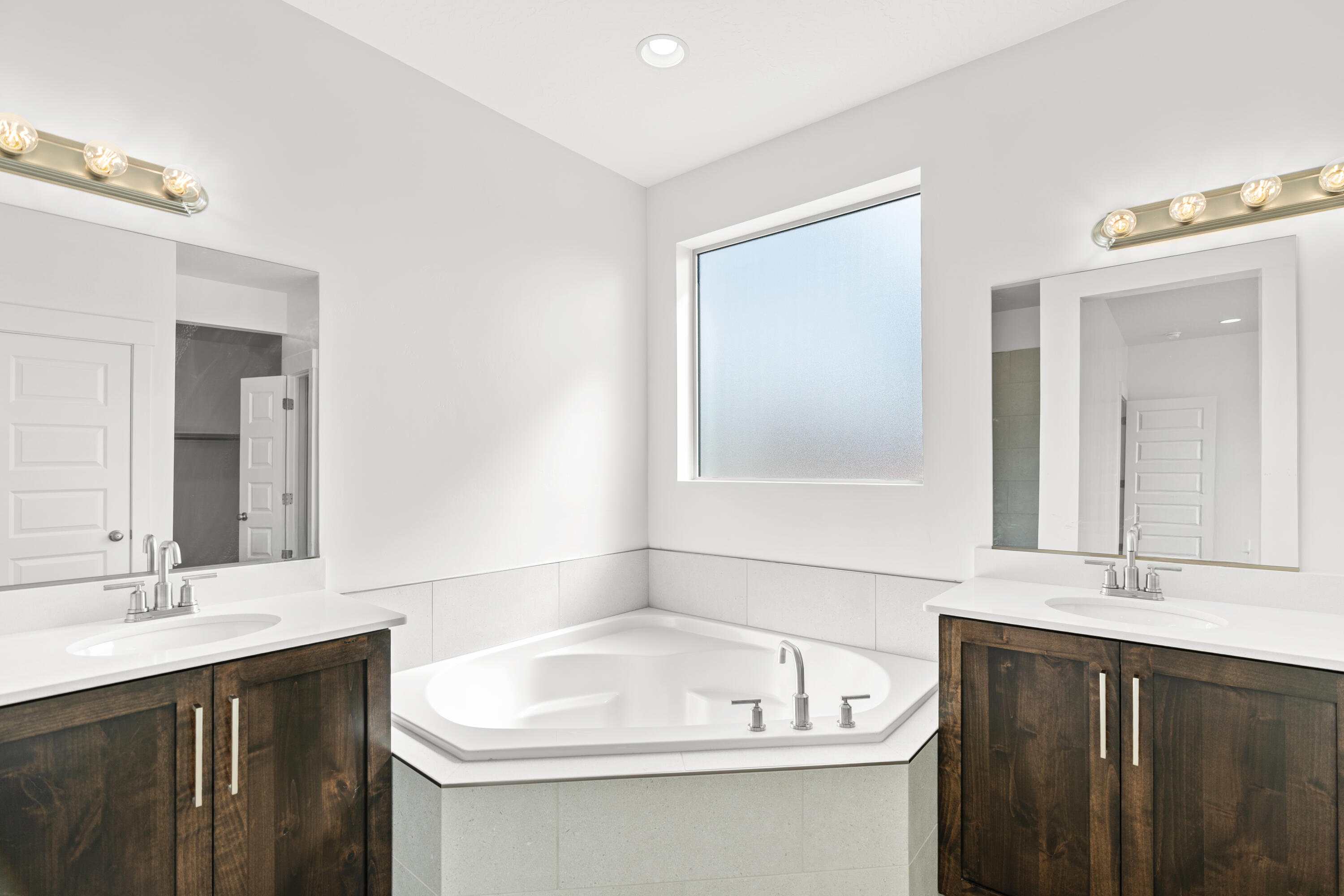 WHITE HILLS SUB - Residential