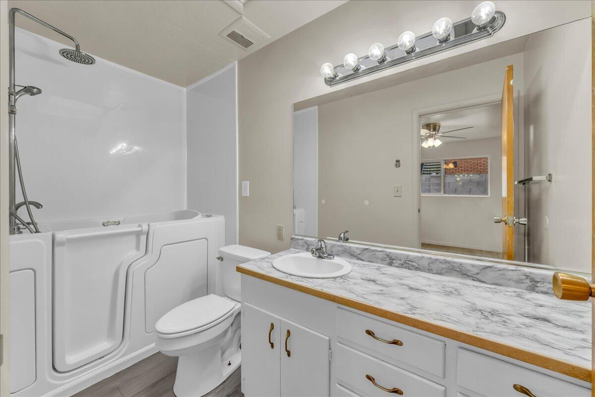 ST GEORGE TOWNSITE - Residential