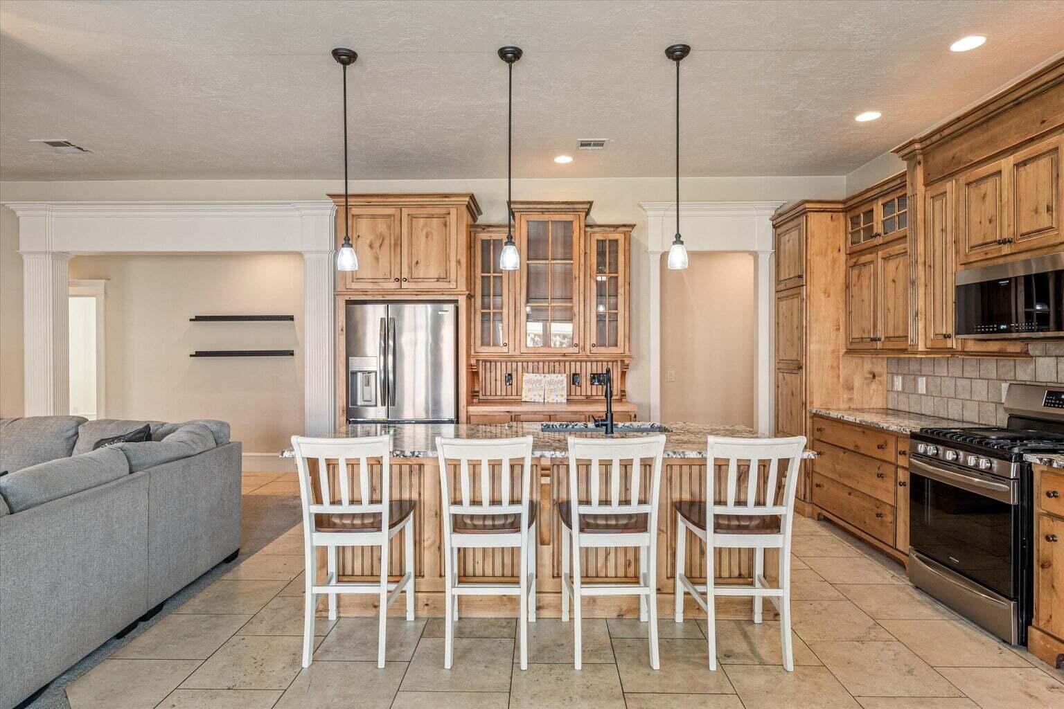 ROCK HAMPTON - Residential