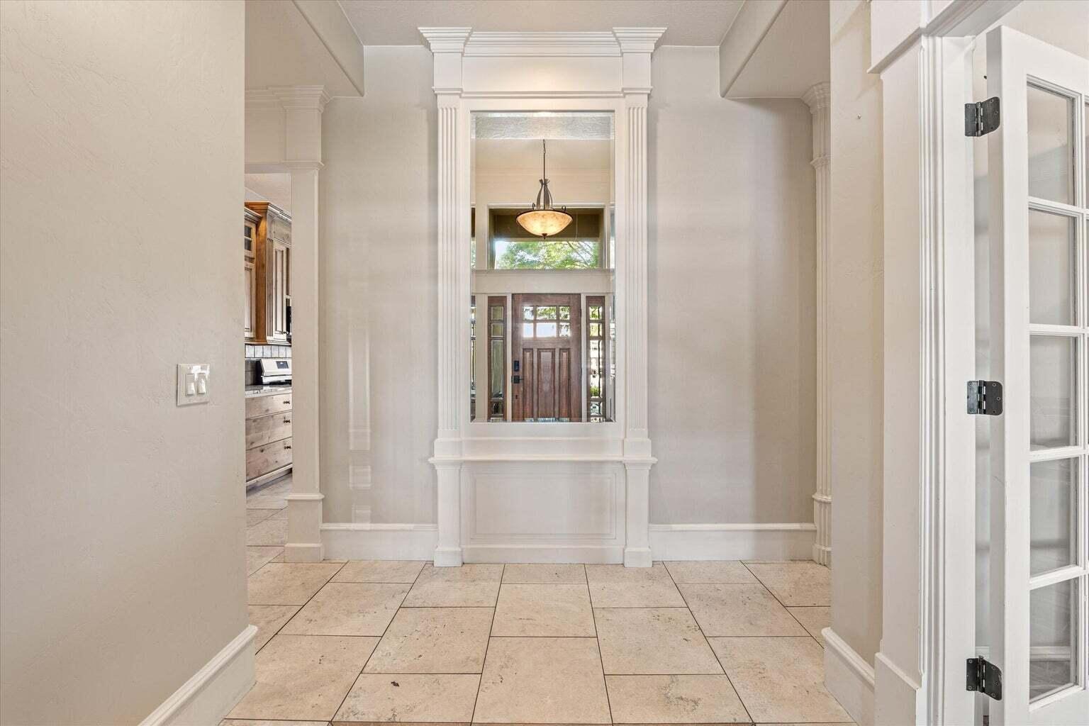 ROCK HAMPTON - Residential