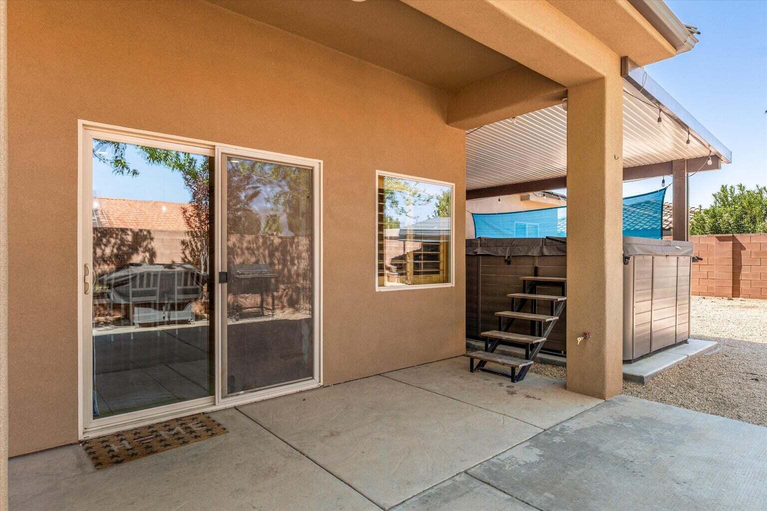 ROCK HAMPTON - Residential