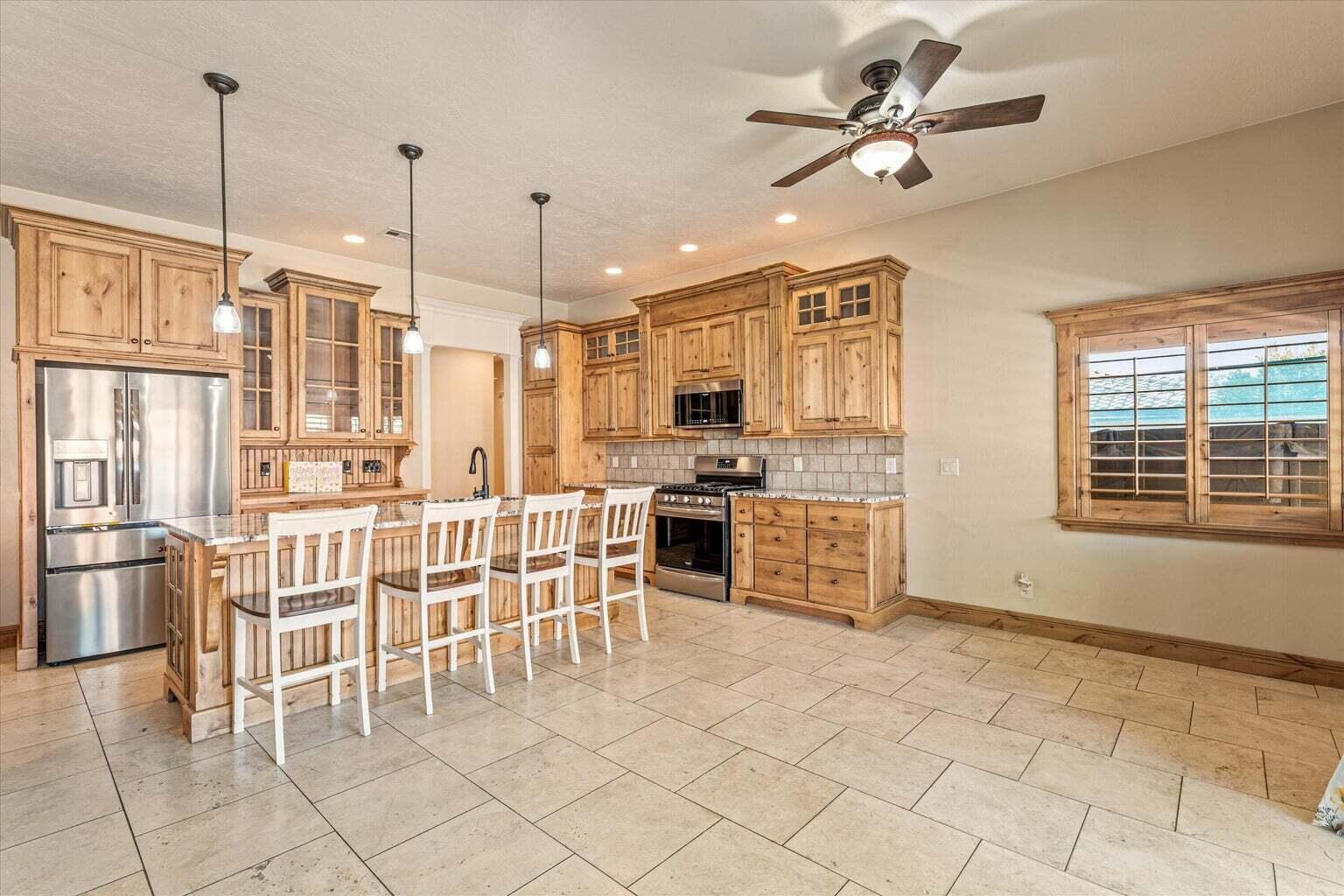 ROCK HAMPTON - Residential