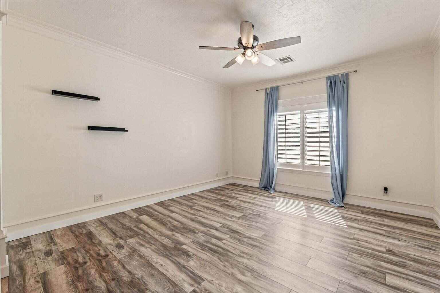 ROCK HAMPTON - Residential