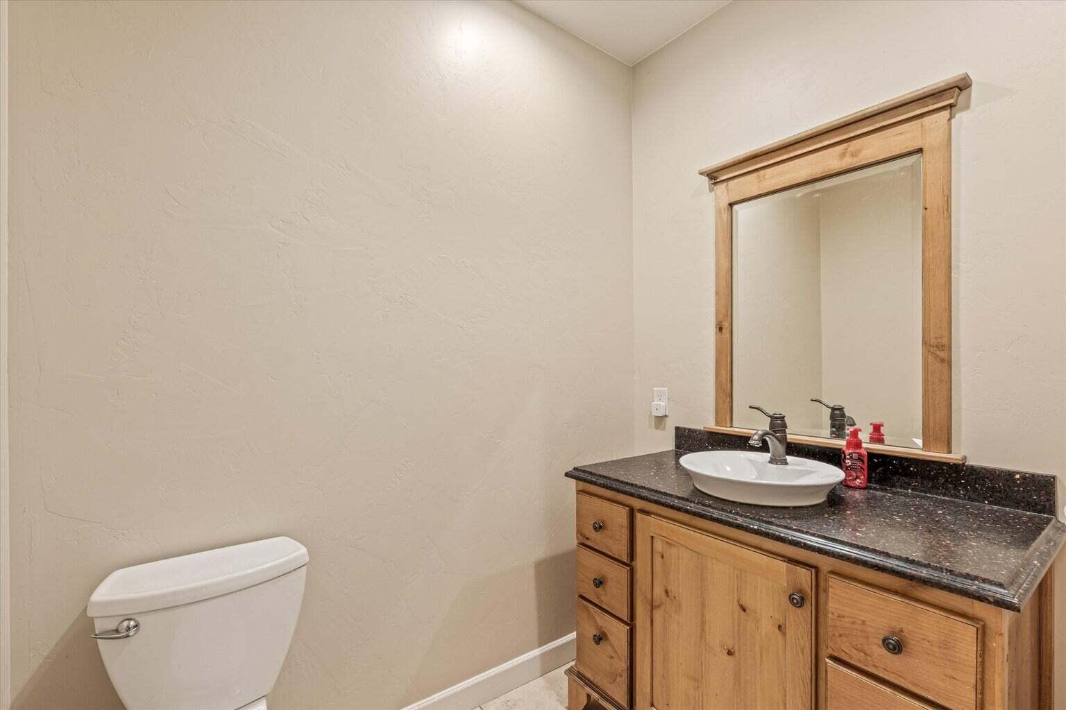 ROCK HAMPTON - Residential