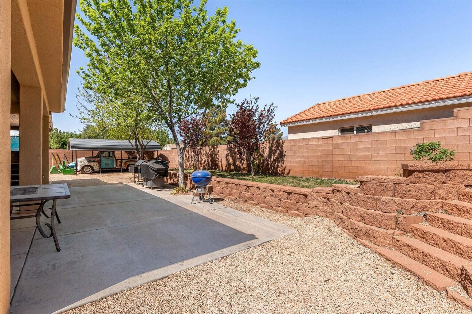 ROCK HAMPTON - Residential