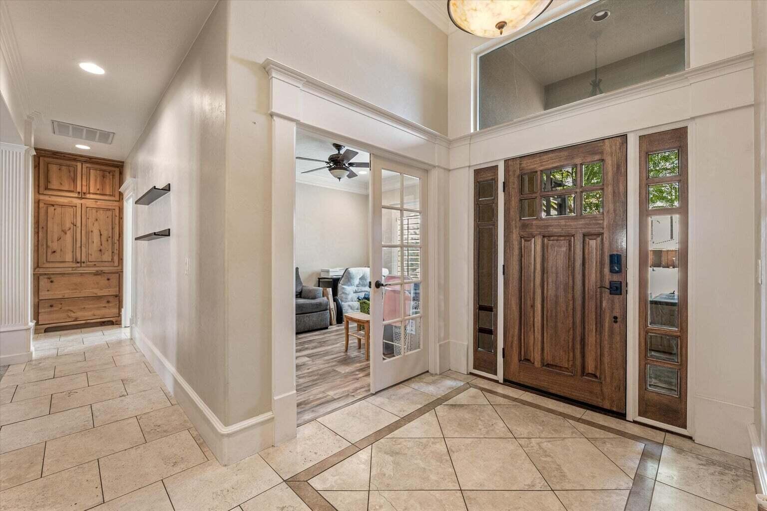 ROCK HAMPTON - Residential