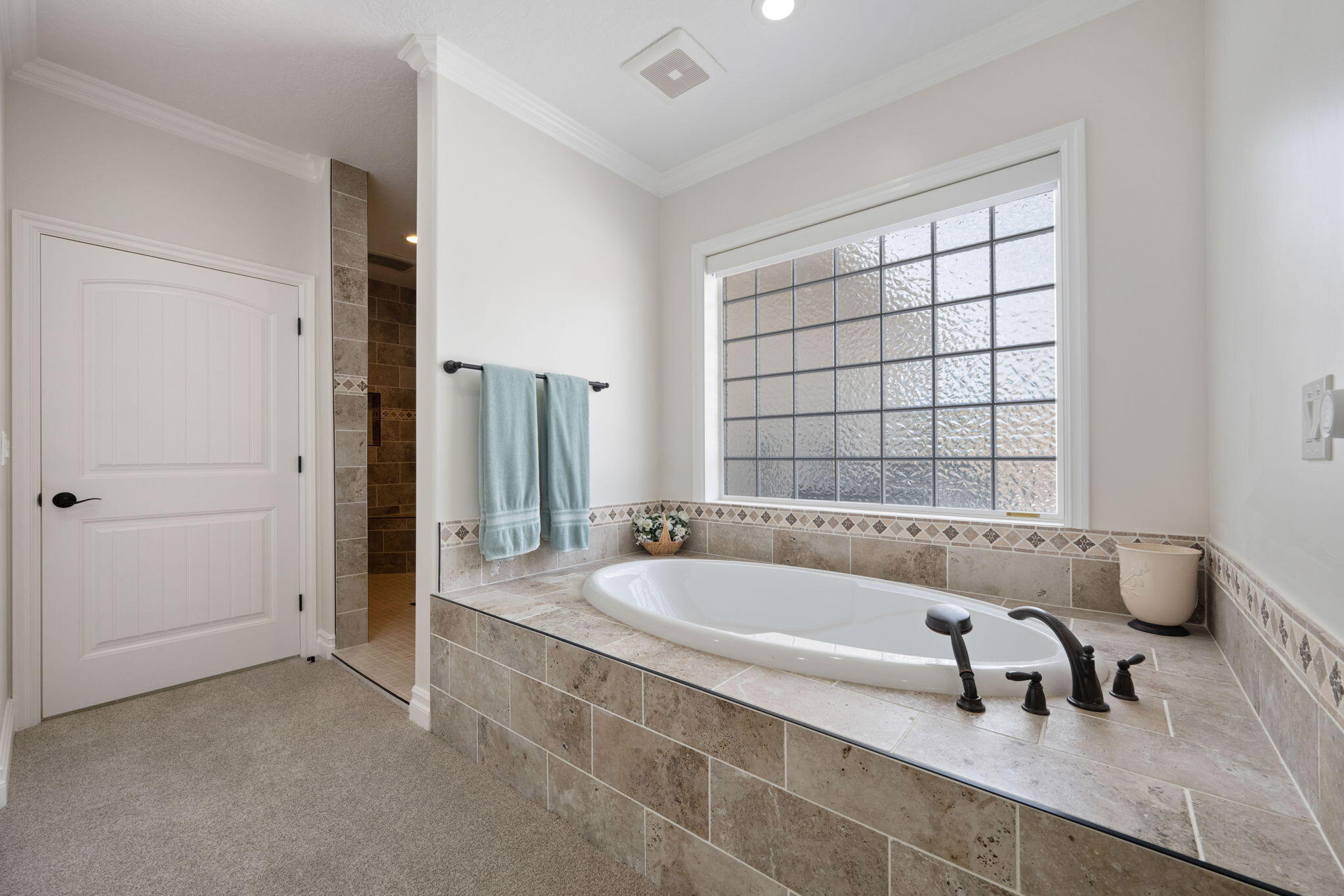 VISTA VIEW ESTATES - Residential
