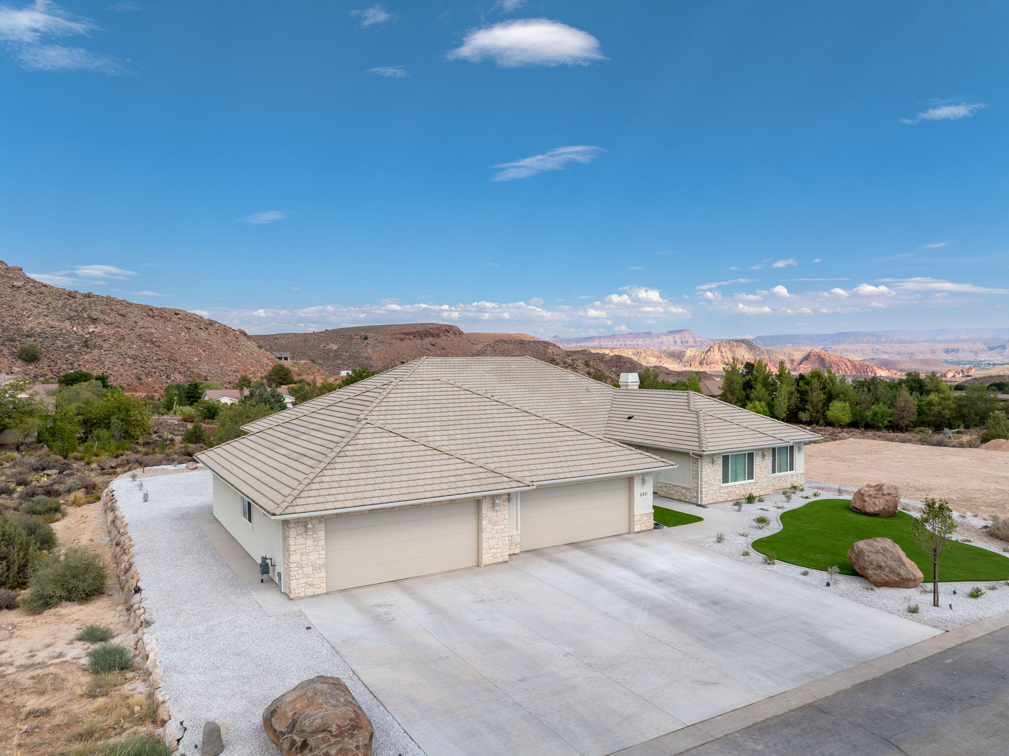 VISTA VIEW ESTATES - Residential