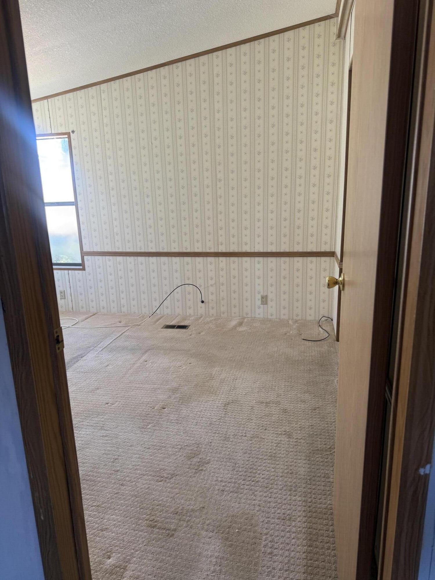 RAINBOW RIDGE MOBILE HOME PARK - Residential