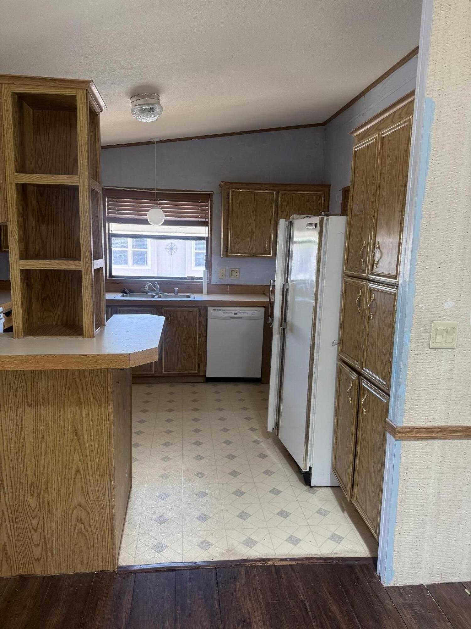 RAINBOW RIDGE MOBILE HOME PARK - Residential