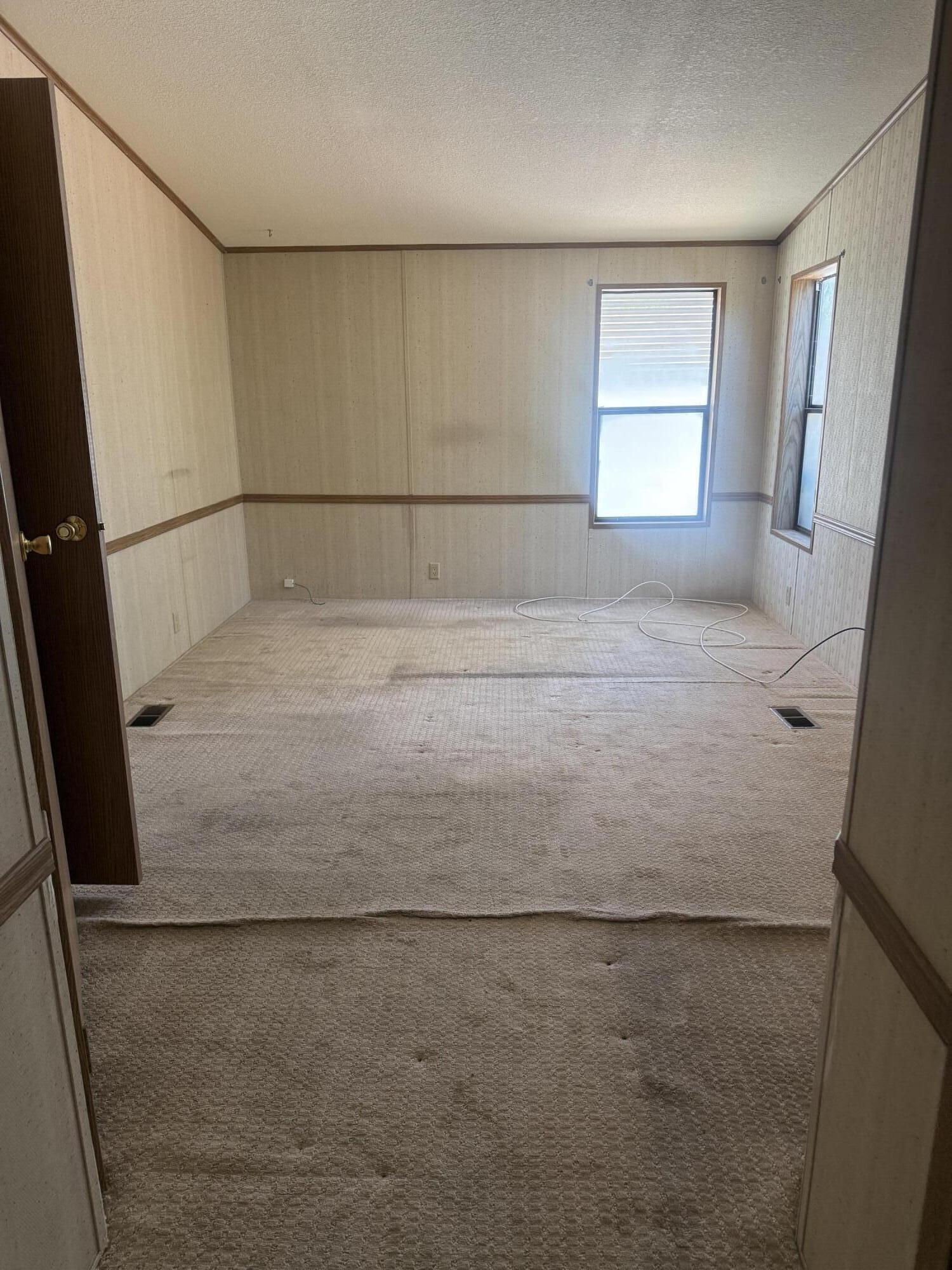 RAINBOW RIDGE MOBILE HOME PARK - Residential