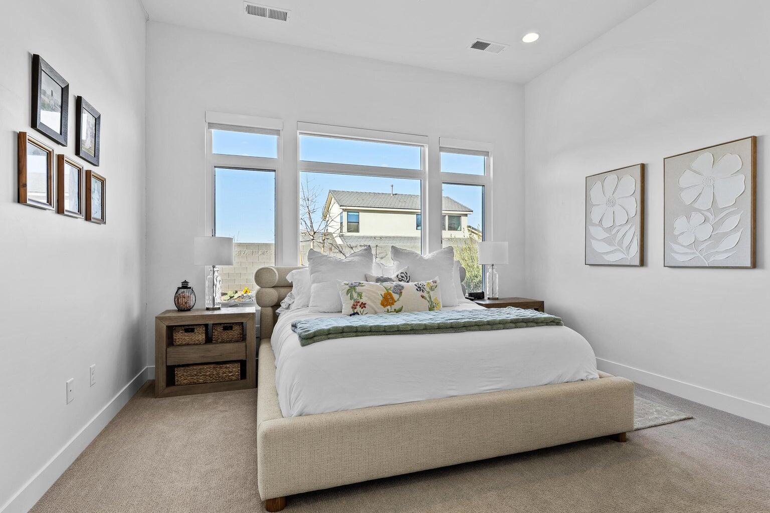 HERITAGE PLACE - Residential