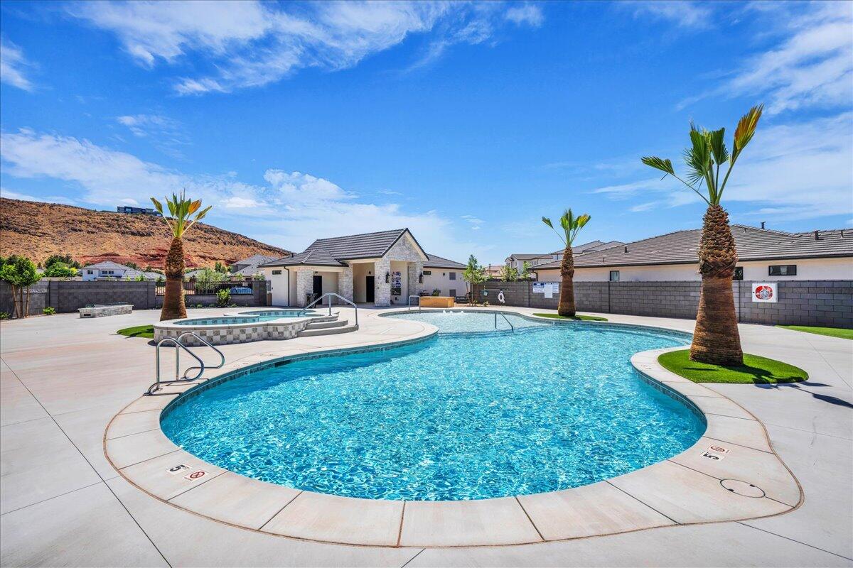 HERITAGE PLACE - Residential