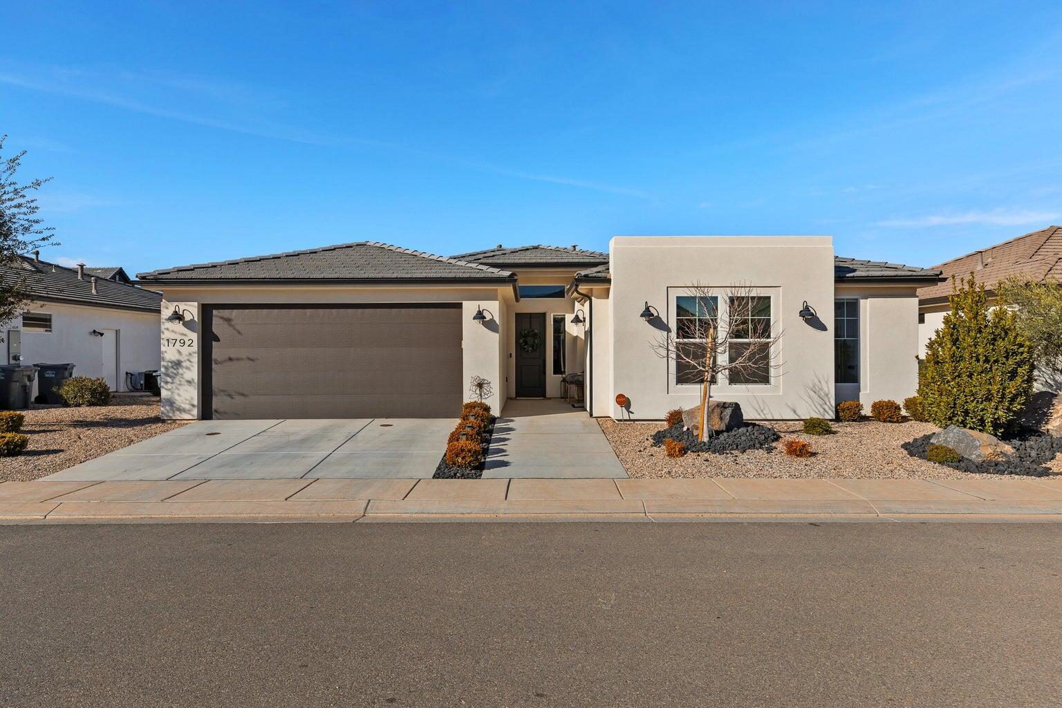 HERITAGE PLACE - Residential