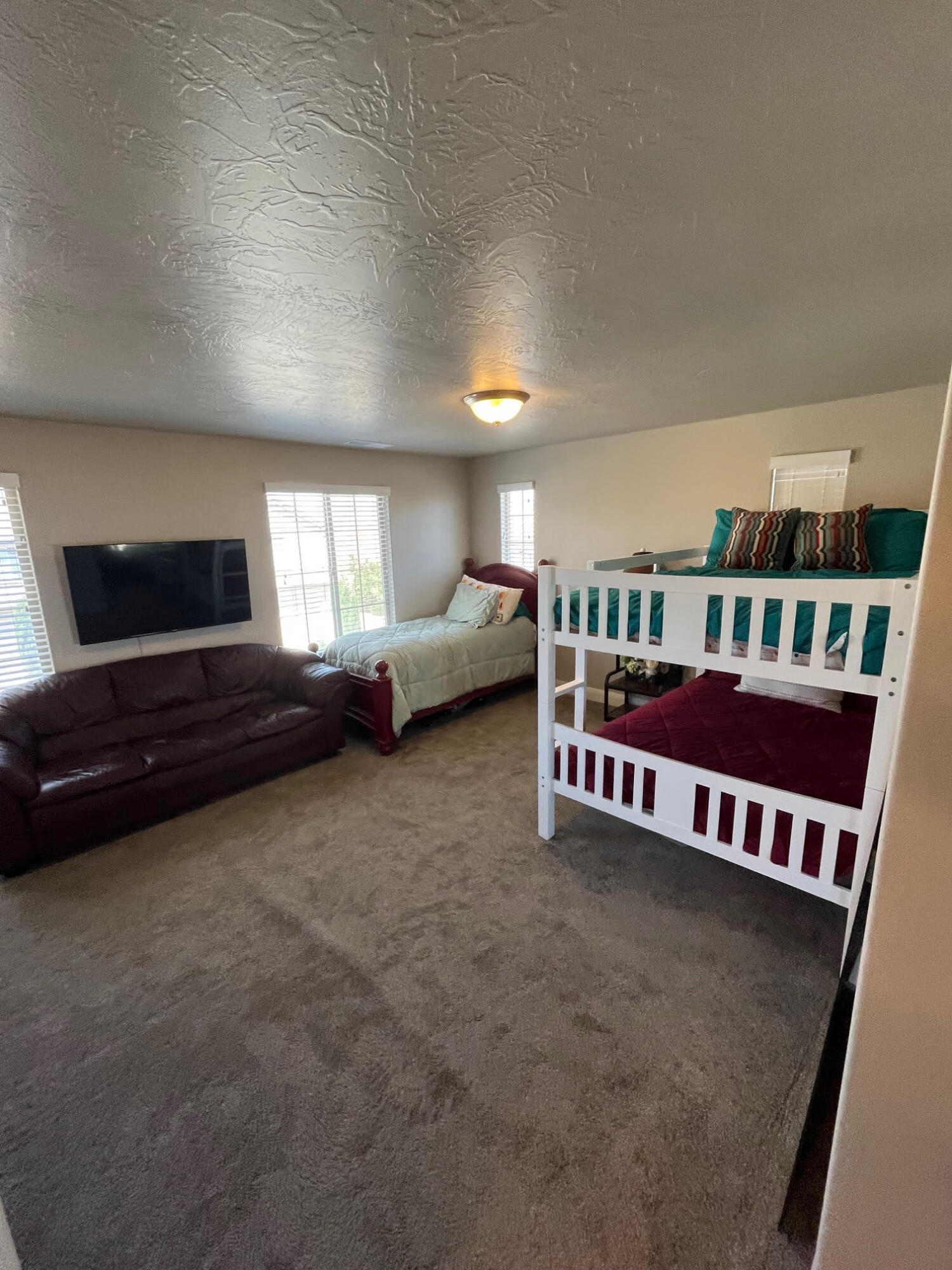 VILLA HIGHLANDS AT HIDDEN VALLEY - Residential