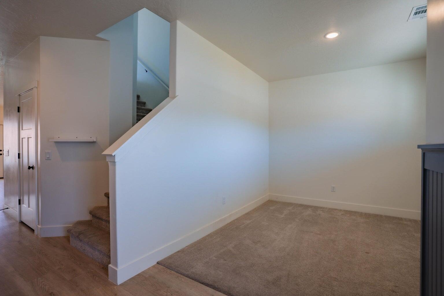 SAND RIDGE - Residential