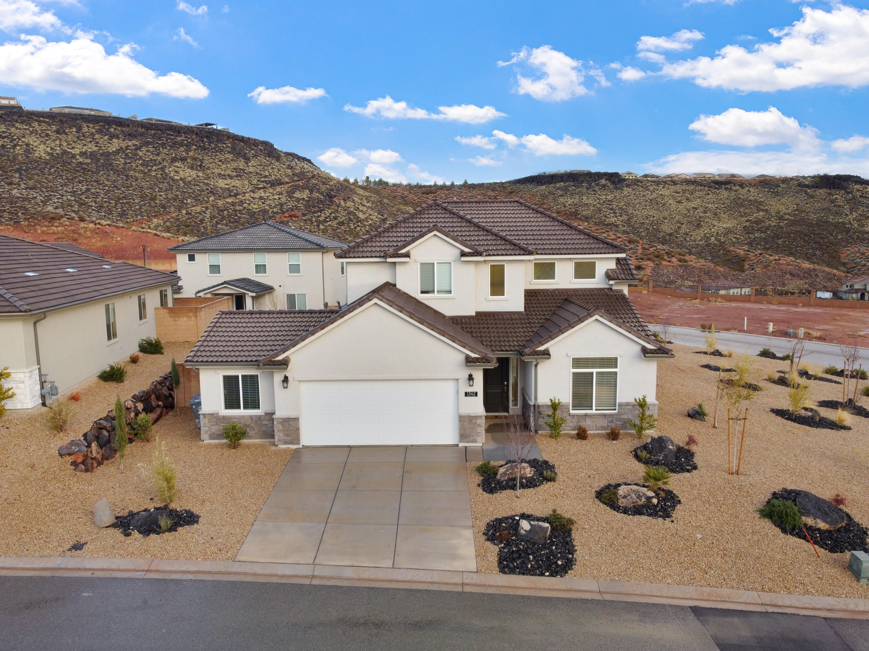 PASEOS AT SIENNA HILLS - Residential