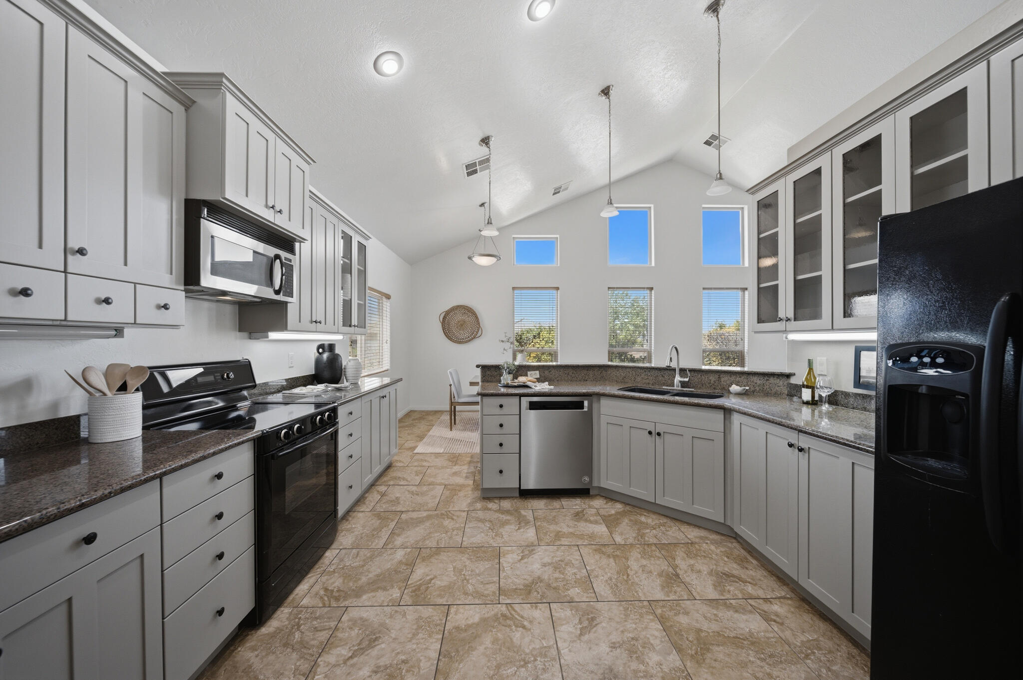 PAINTED HILLS RLINGTON HEIGHTS - Residential