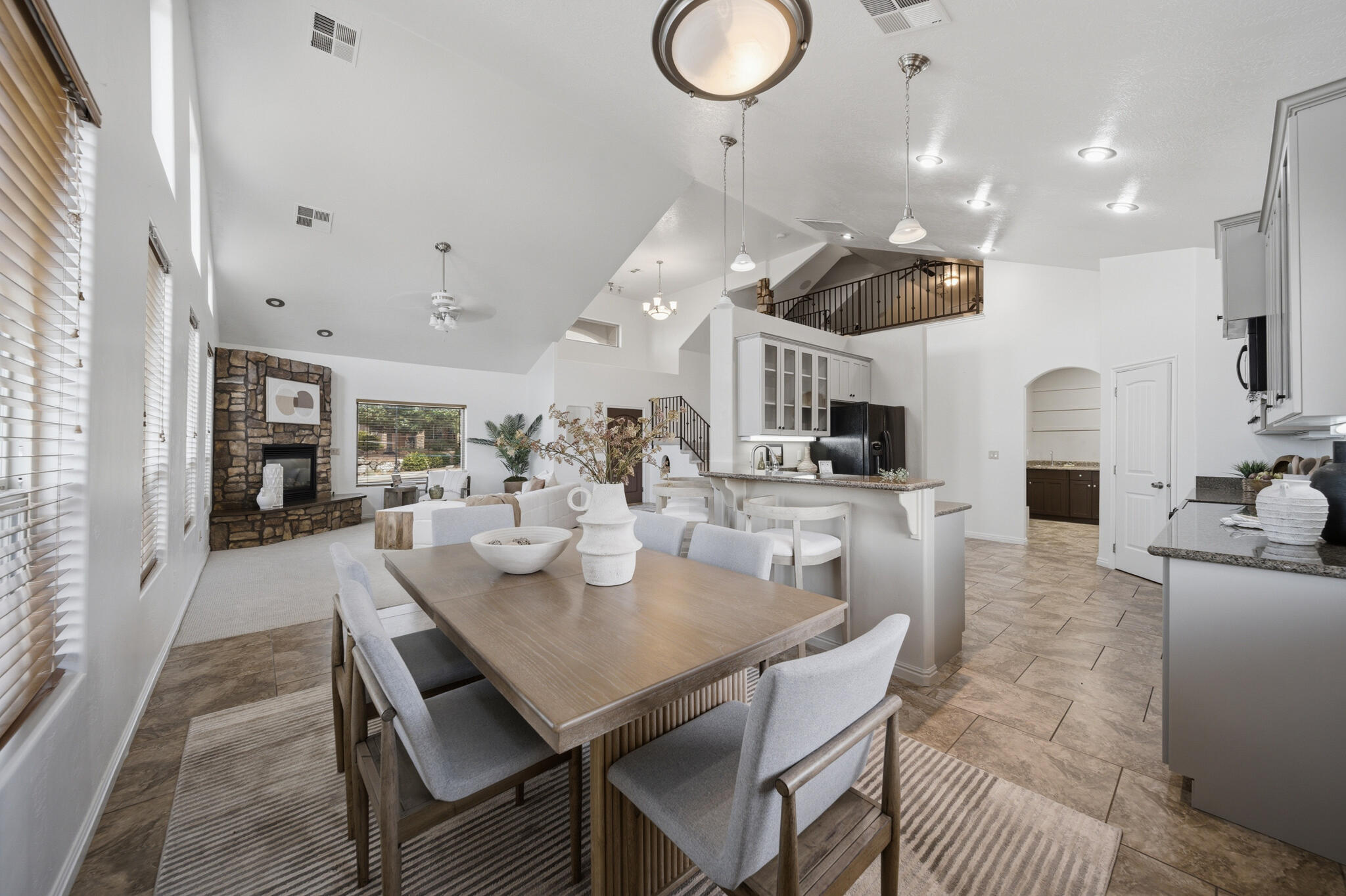 PAINTED HILLS RLINGTON HEIGHTS - Residential