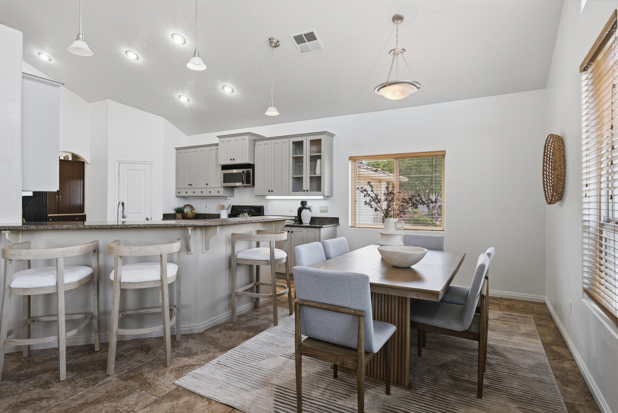 PAINTED HILLS RLINGTON HEIGHTS - Residential