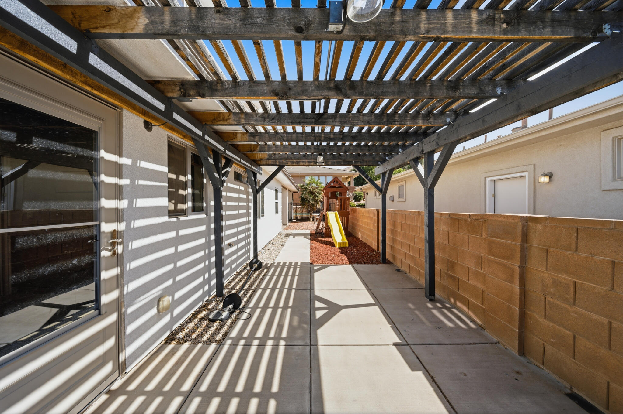 PAINTED HILLS RLINGTON HEIGHTS - Residential