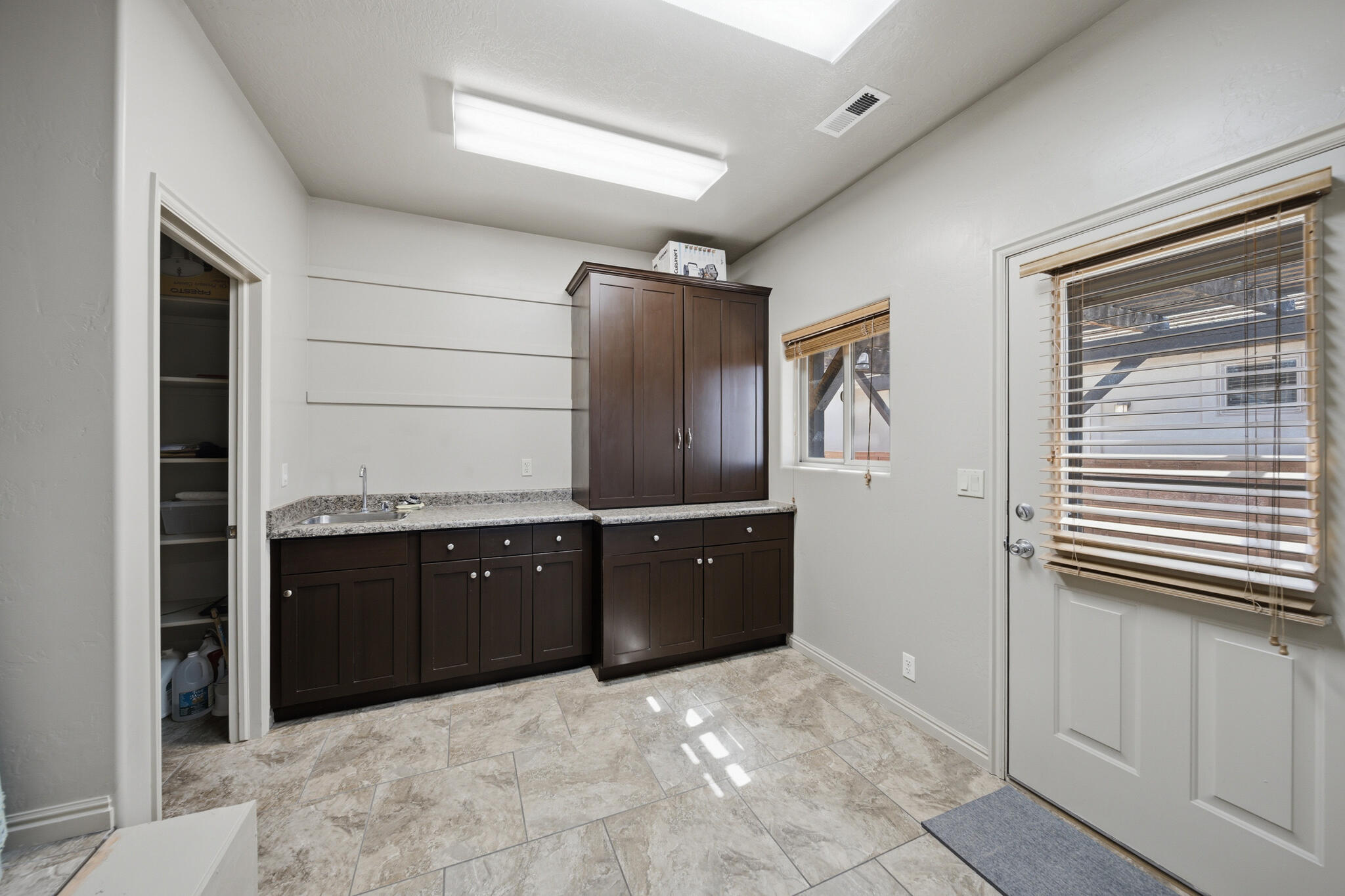 PAINTED HILLS RLINGTON HEIGHTS - Residential