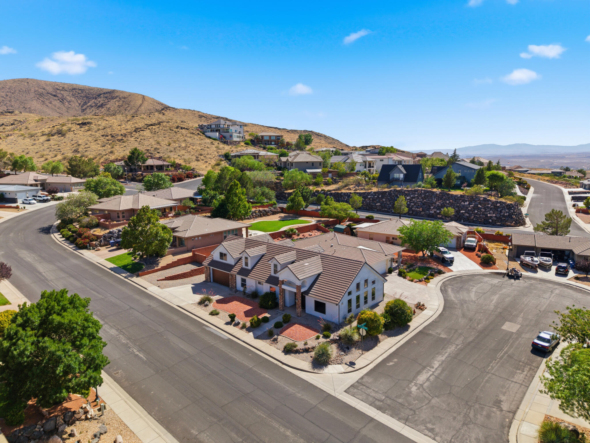 PAINTED HILLS RLINGTON HEIGHTS - Residential
