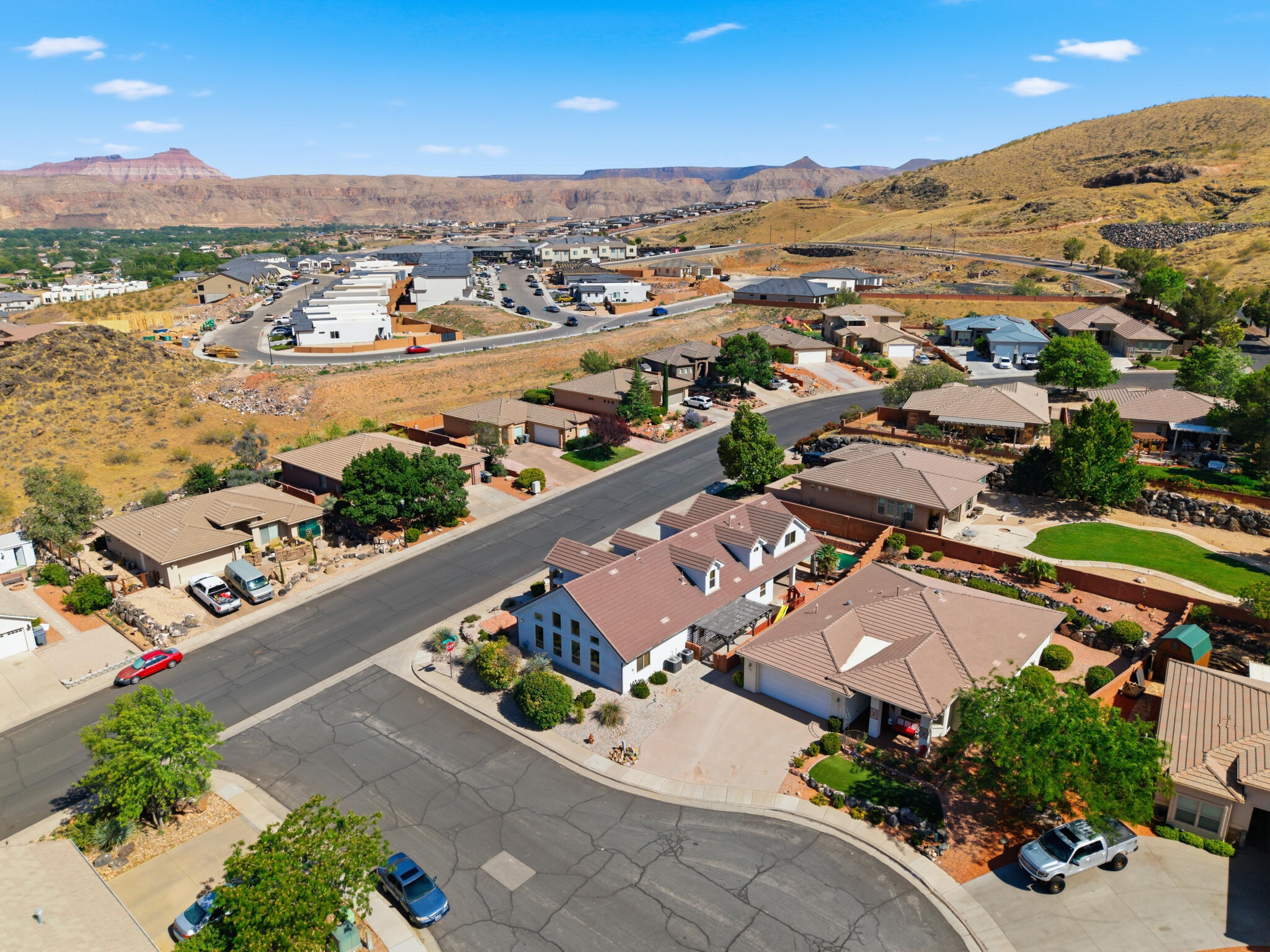 PAINTED HILLS RLINGTON HEIGHTS - Residential