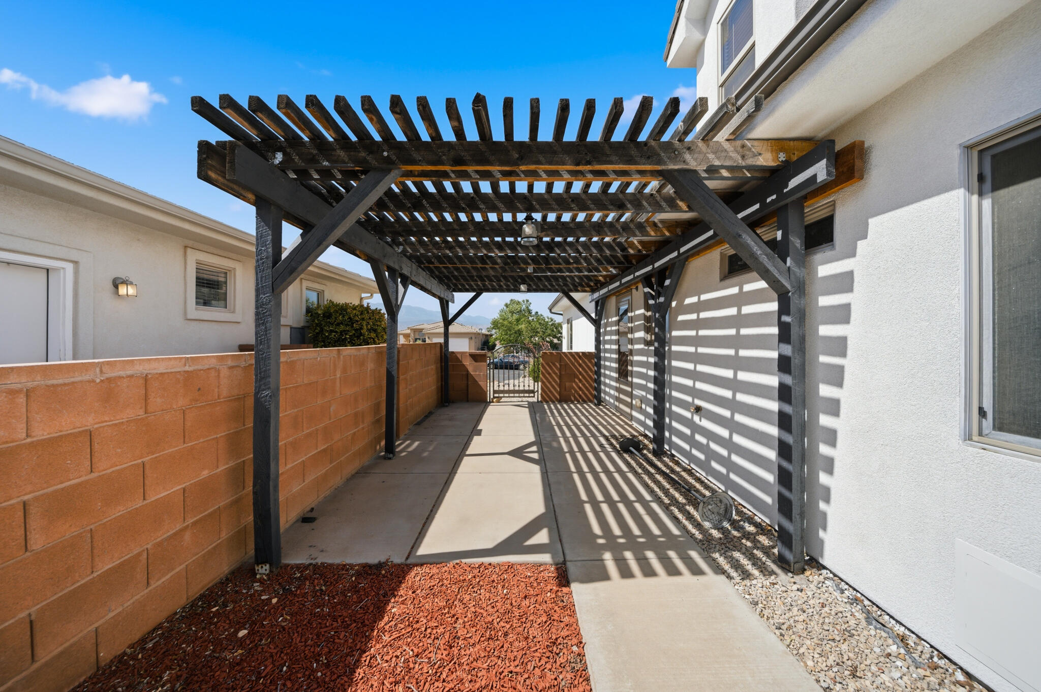 PAINTED HILLS RLINGTON HEIGHTS - Residential