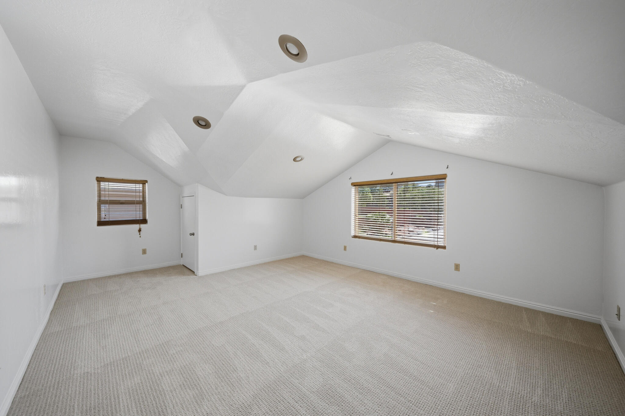 PAINTED HILLS RLINGTON HEIGHTS - Residential