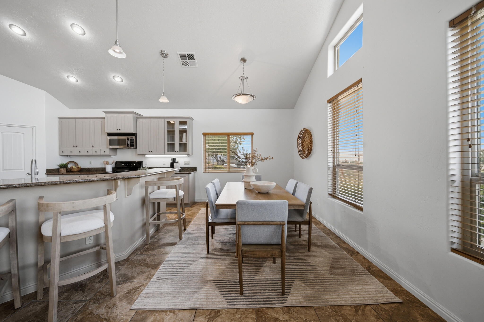 PAINTED HILLS RLINGTON HEIGHTS - Residential
