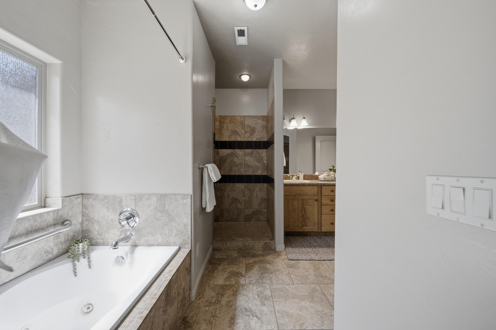 PAINTED HILLS RLINGTON HEIGHTS - Residential
