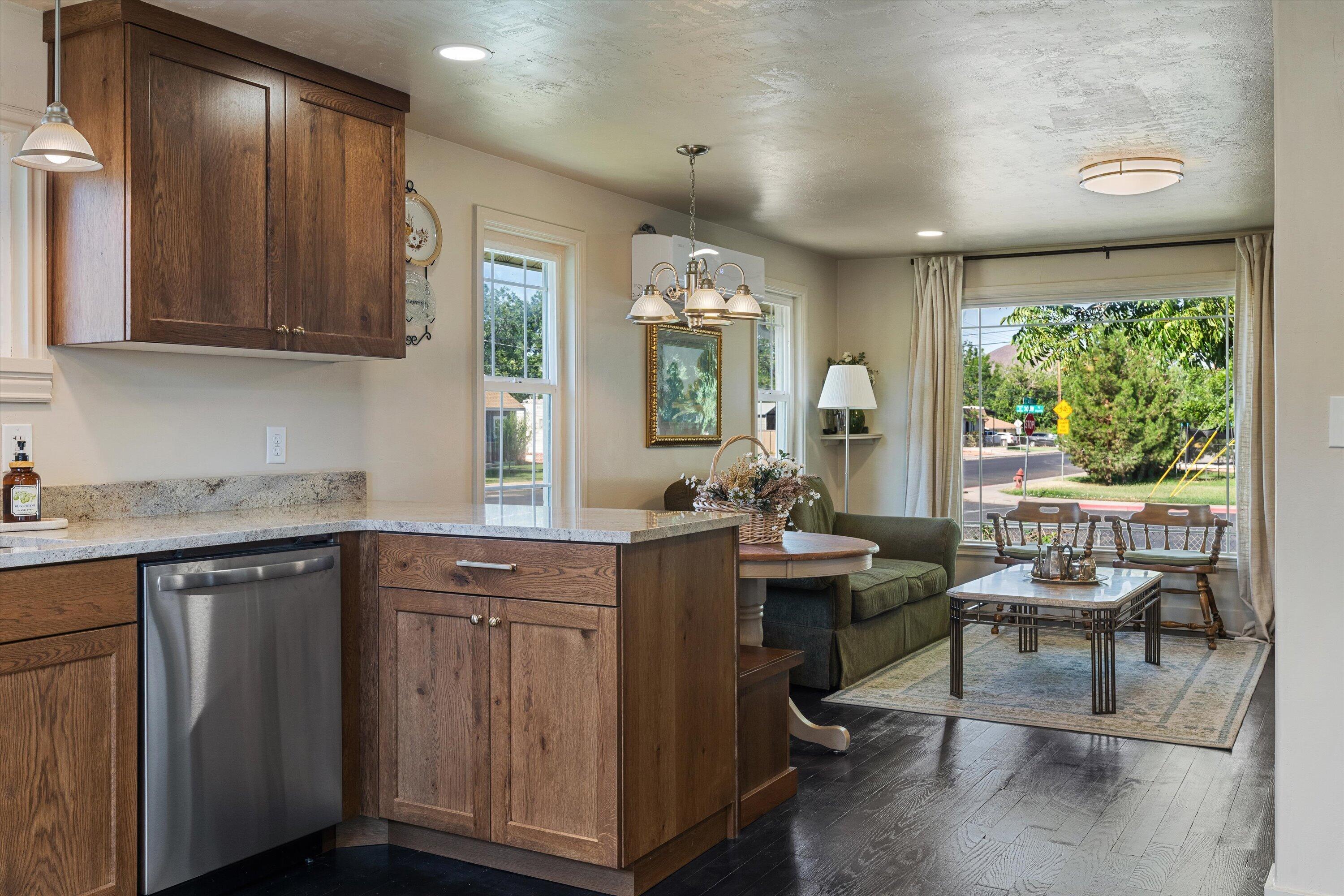 HURRICANE TOWNSITE - Residential