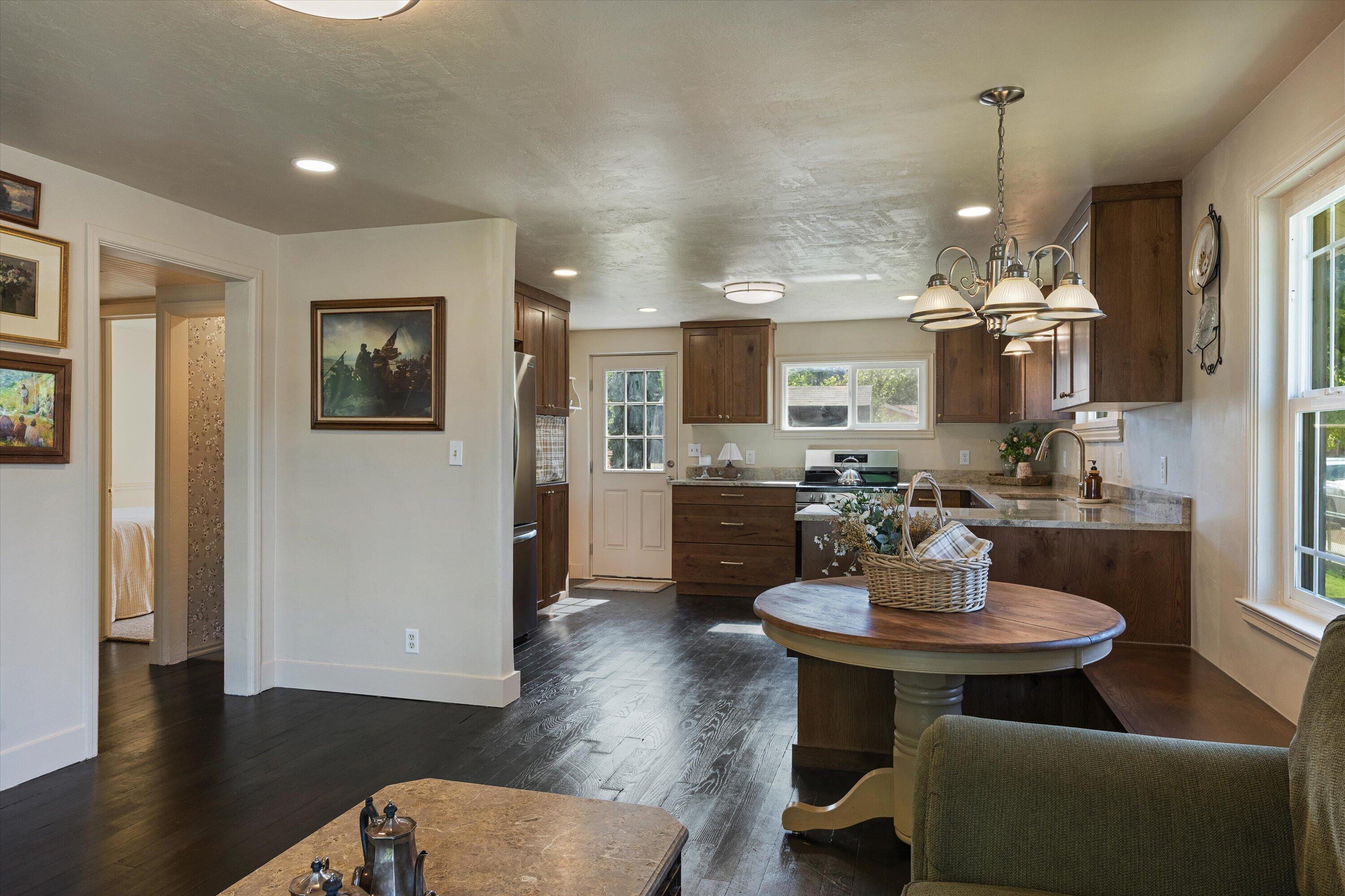 HURRICANE TOWNSITE - Residential
