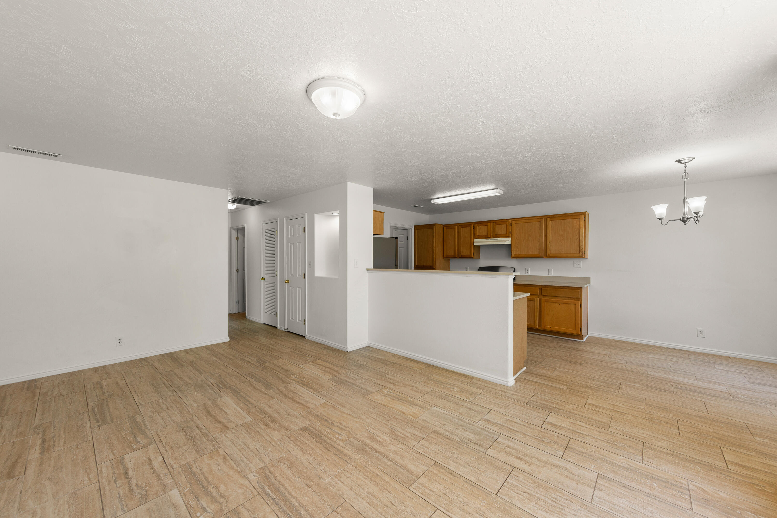 KNOLLWOOD TOWNHOMES - Residential