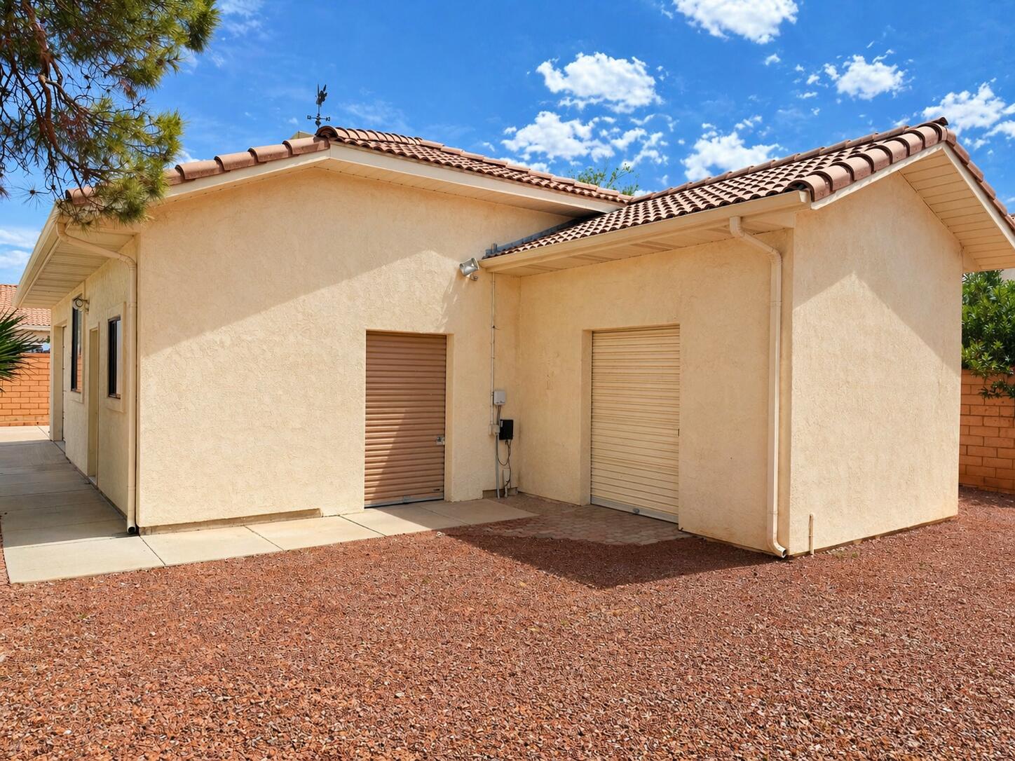 BLOOMINGTON RANCHES - Residential