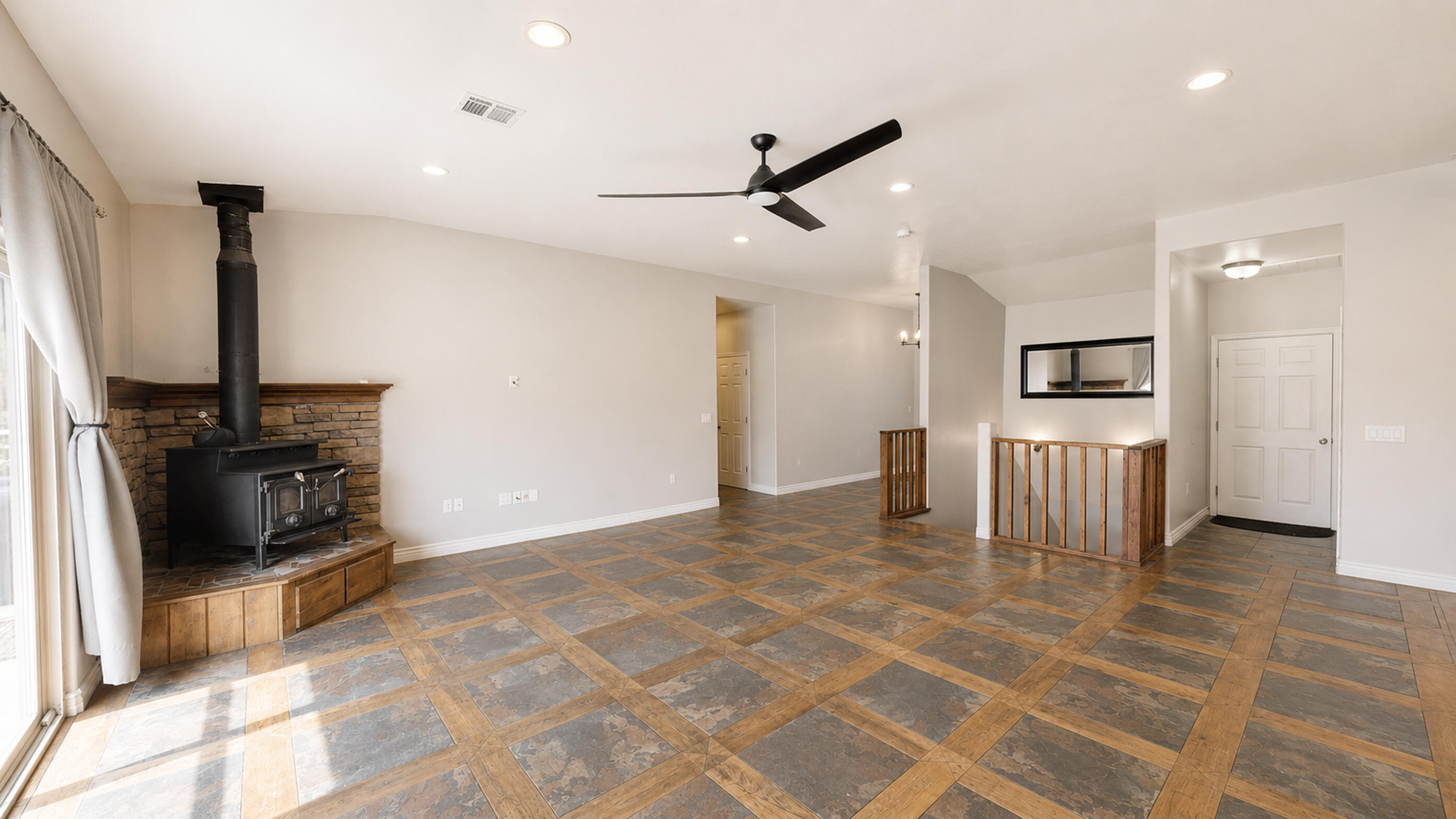 PARADISE ESTATES - Residential
