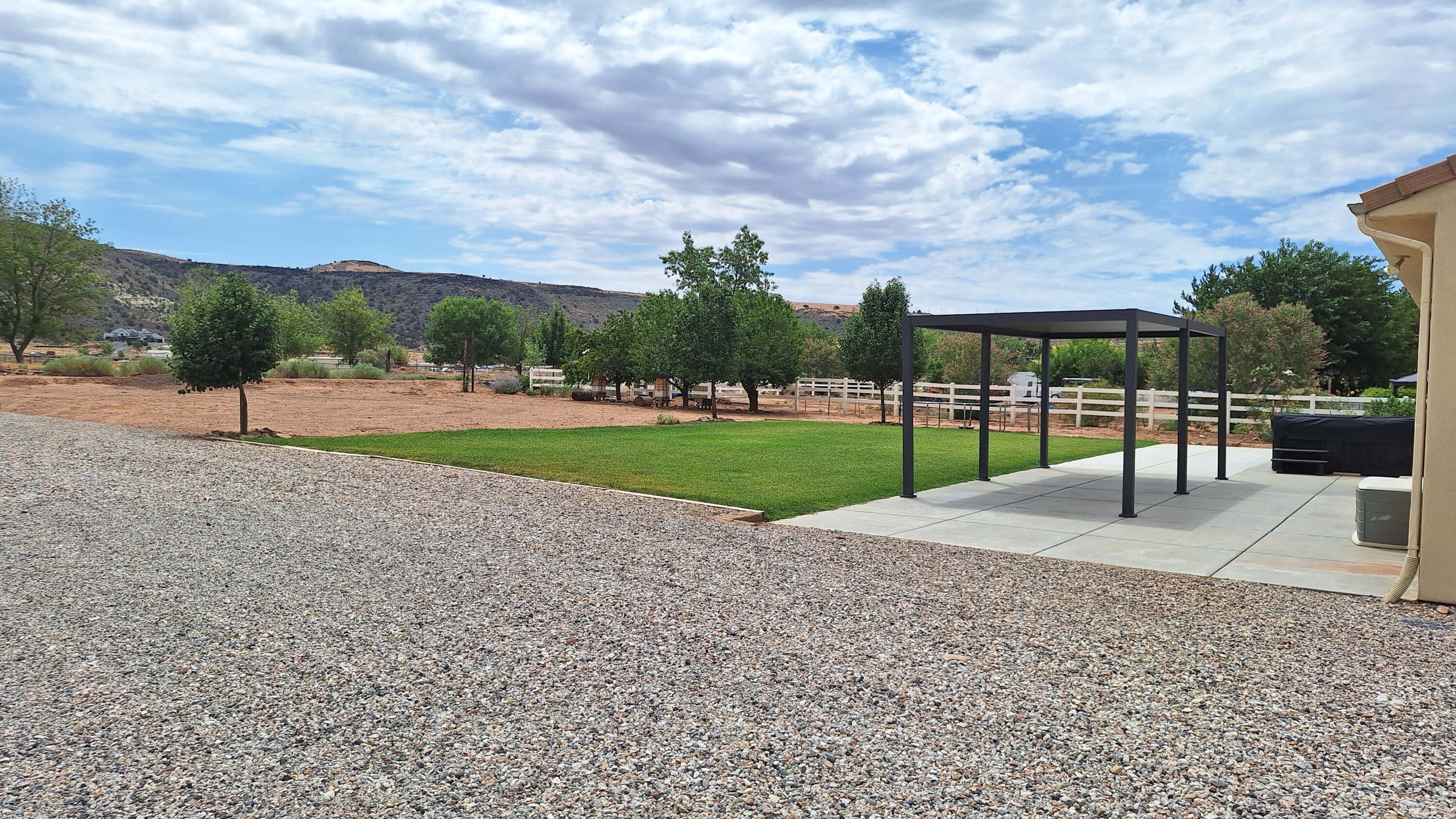 PARADISE ESTATES - Residential