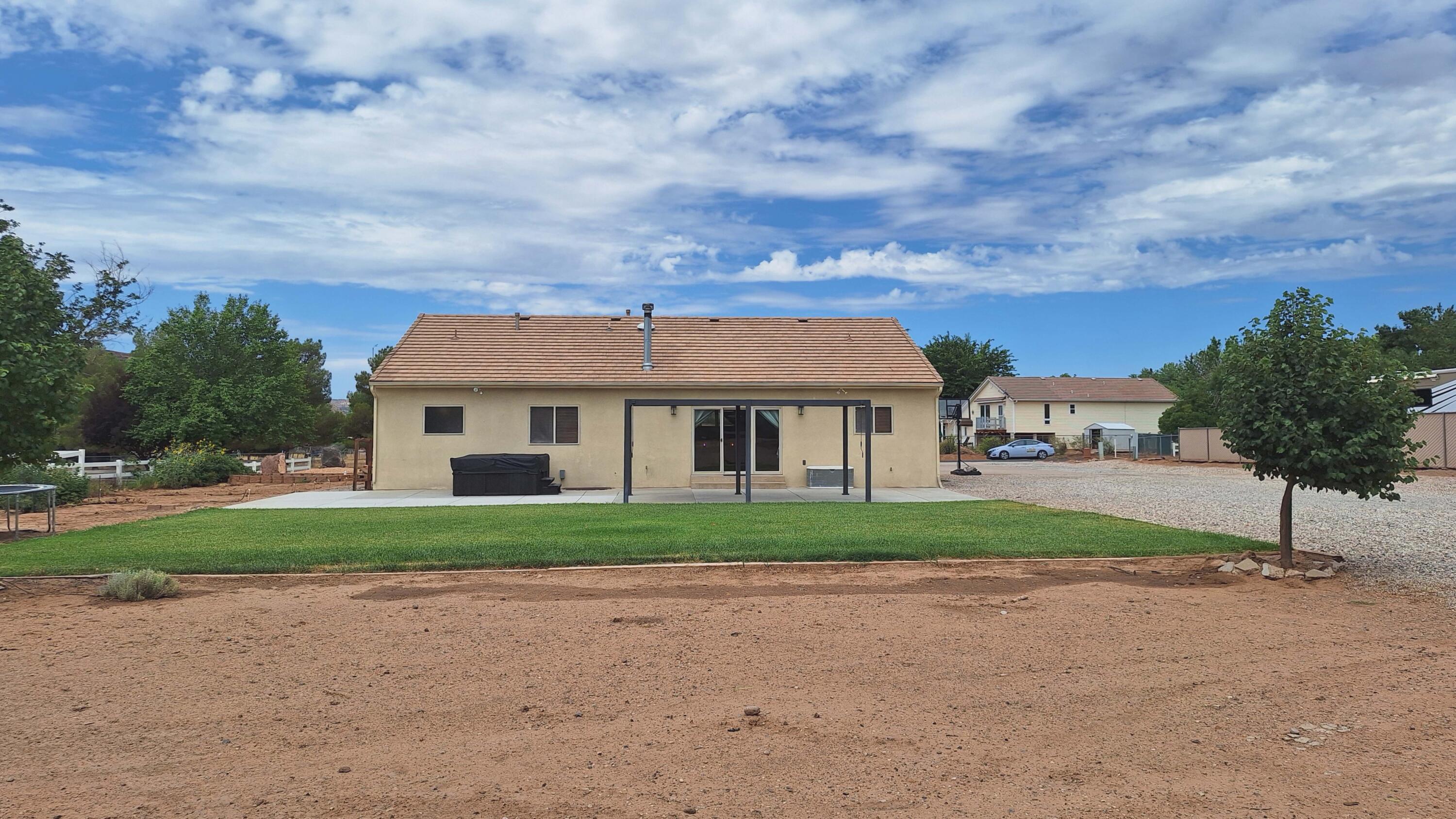 PARADISE ESTATES - Residential