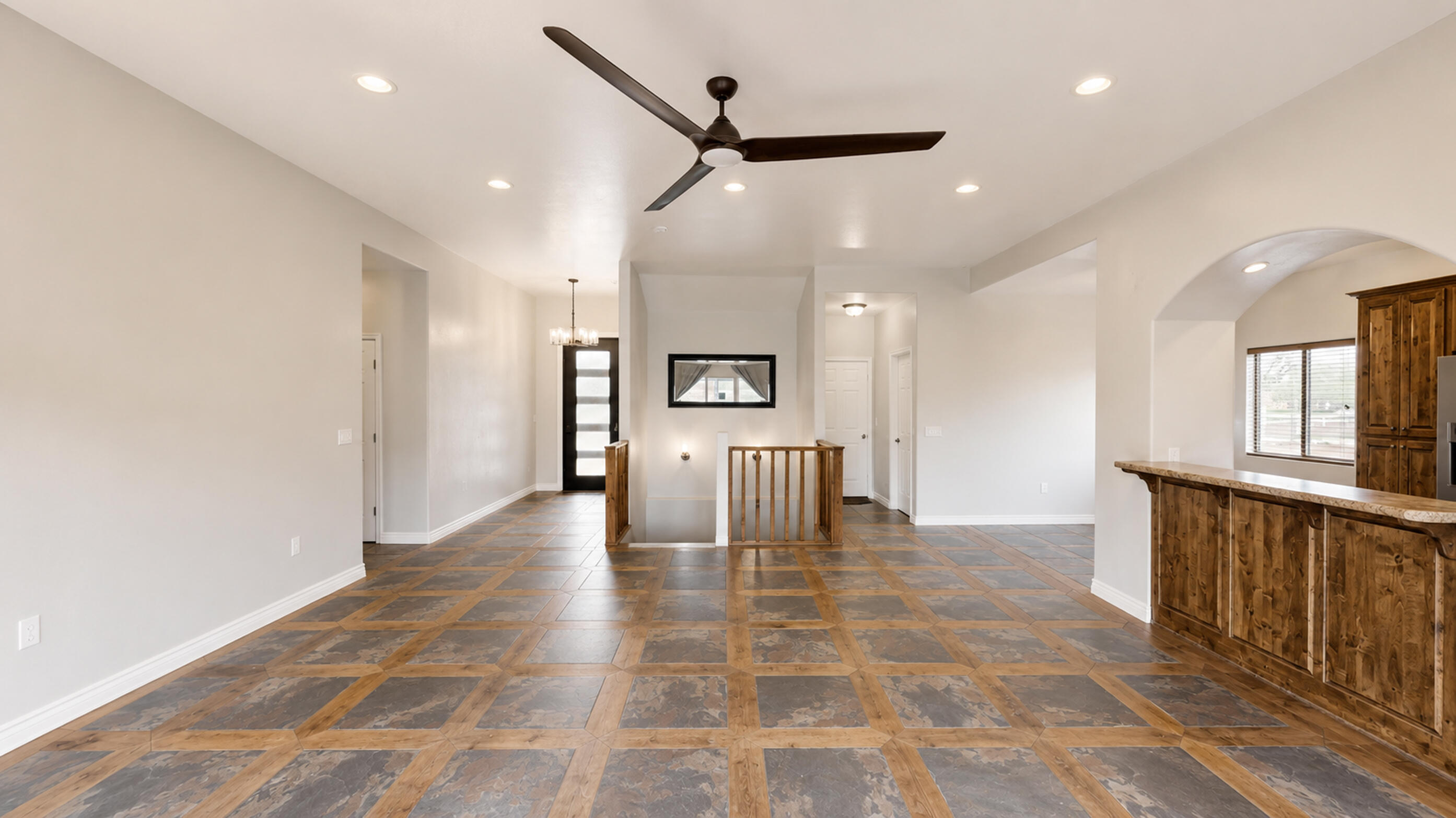 PARADISE ESTATES - Residential