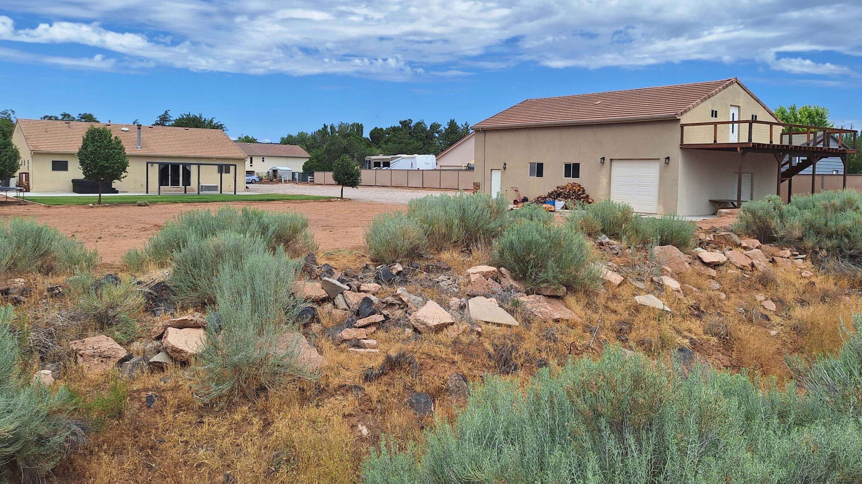 PARADISE ESTATES - Residential