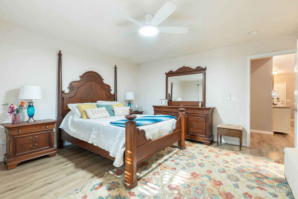SNOW HAVEN TOWNHOMES - Residential