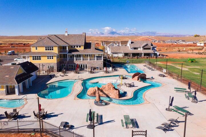 HOMESTEADS AT STUCKI FARMS - Residential