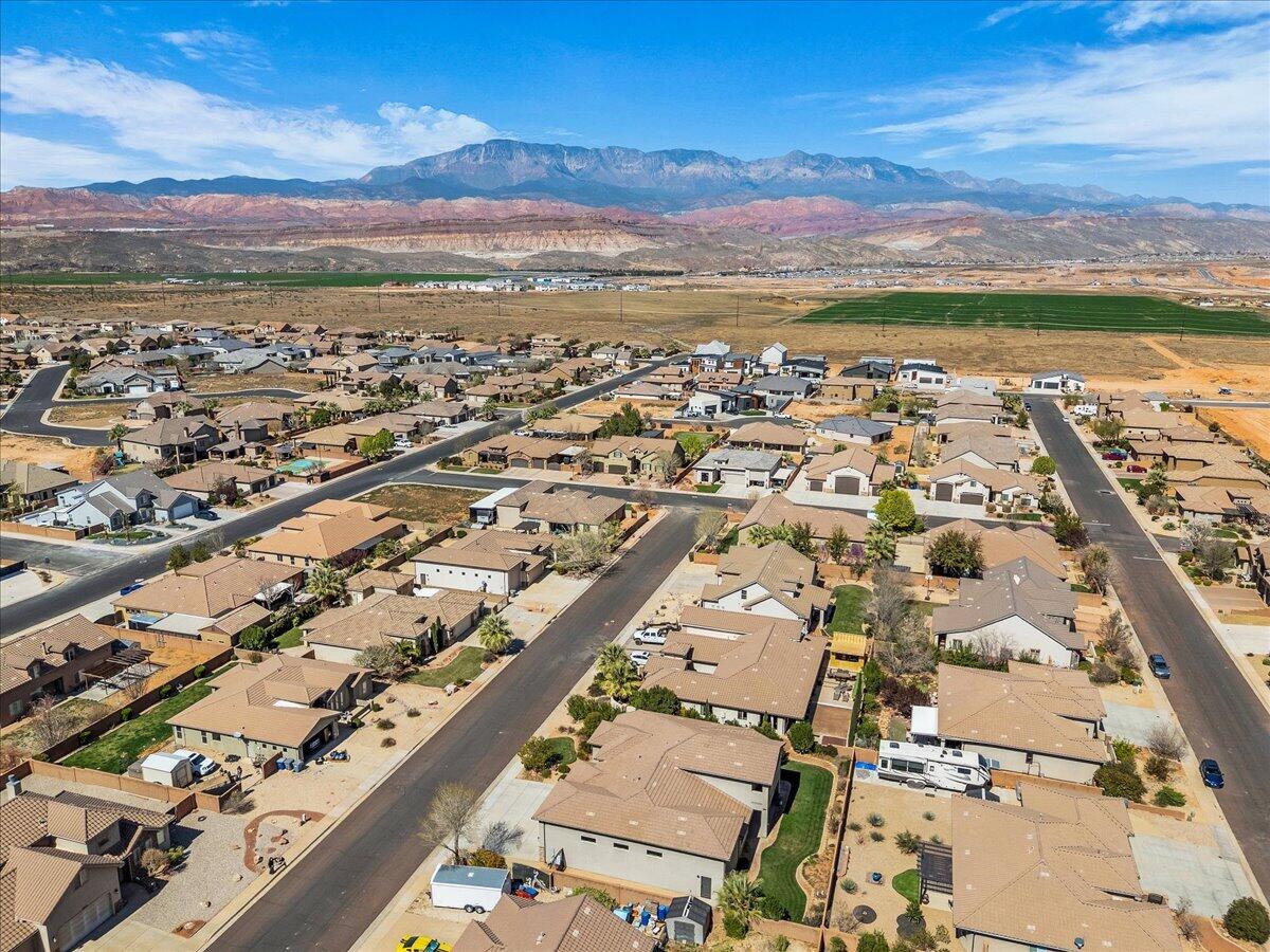 DIXIE SPRINGS - Residential