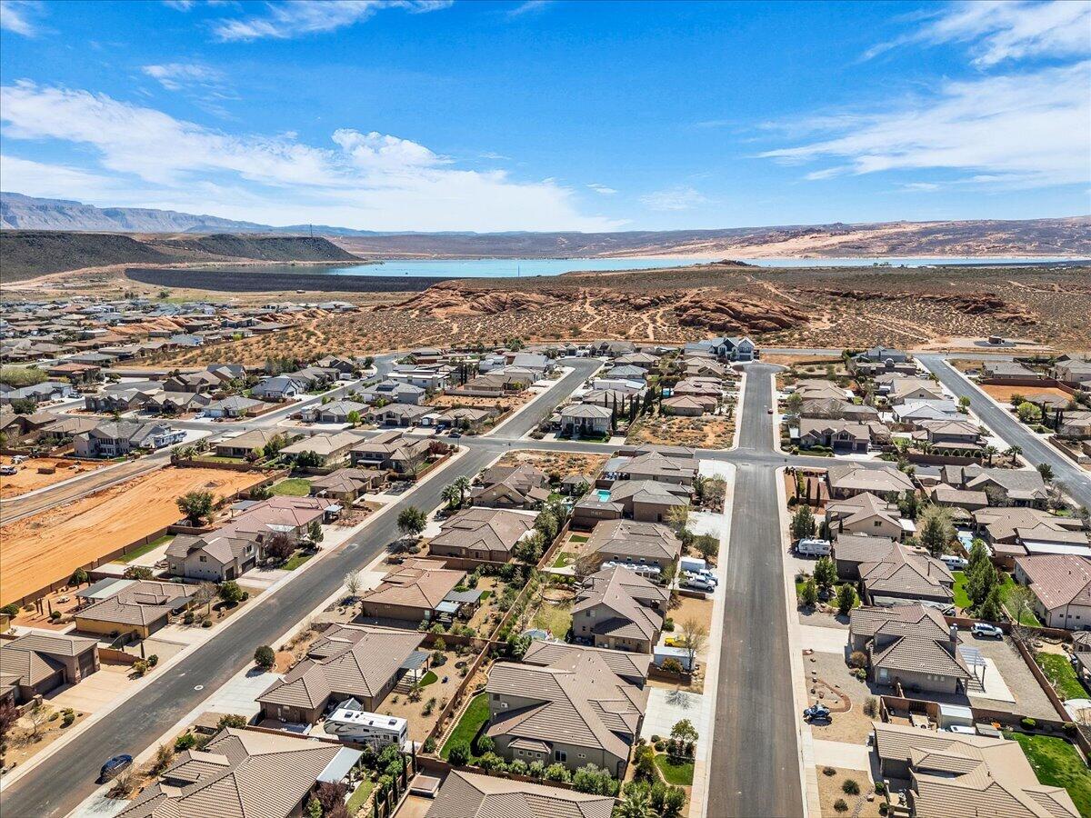 DIXIE SPRINGS - Residential