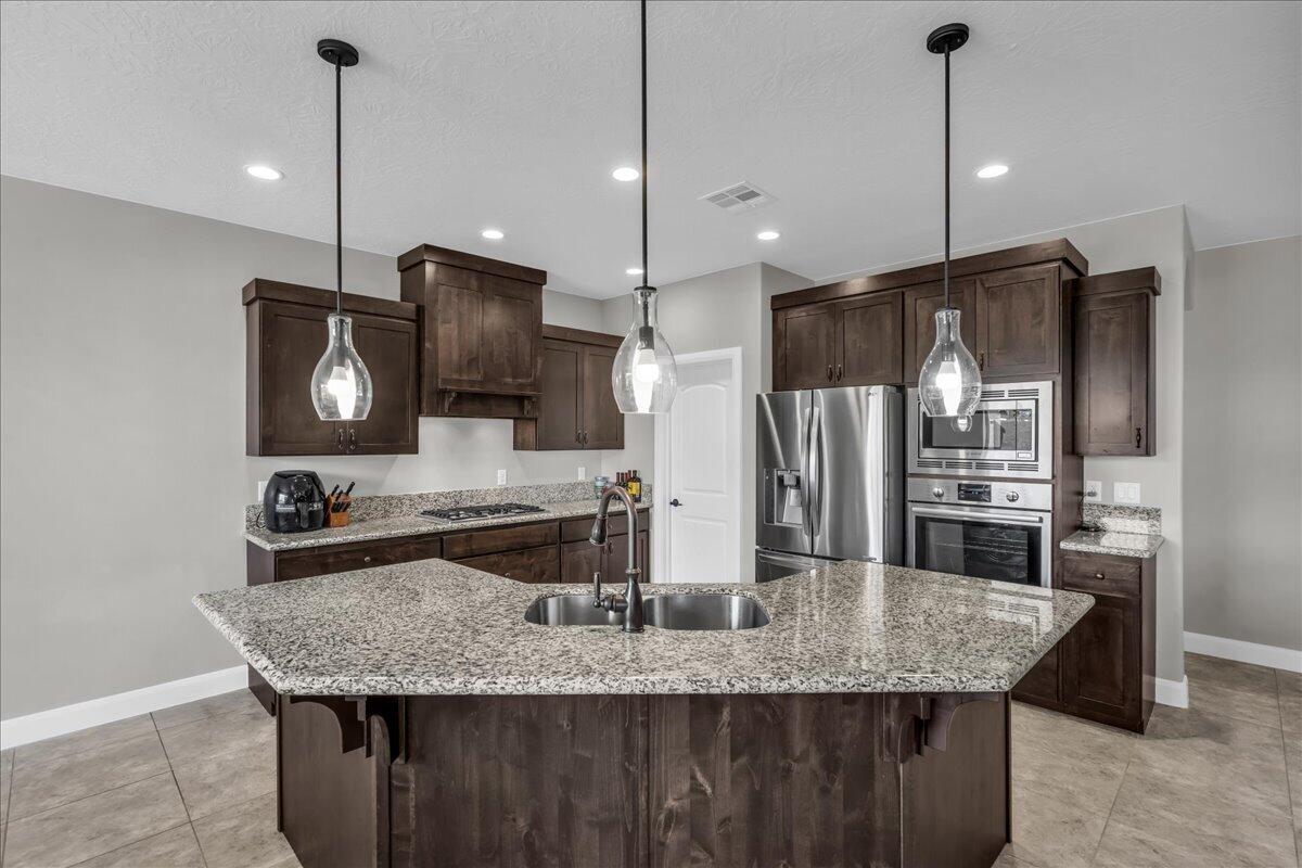 DIXIE SPRINGS - Residential