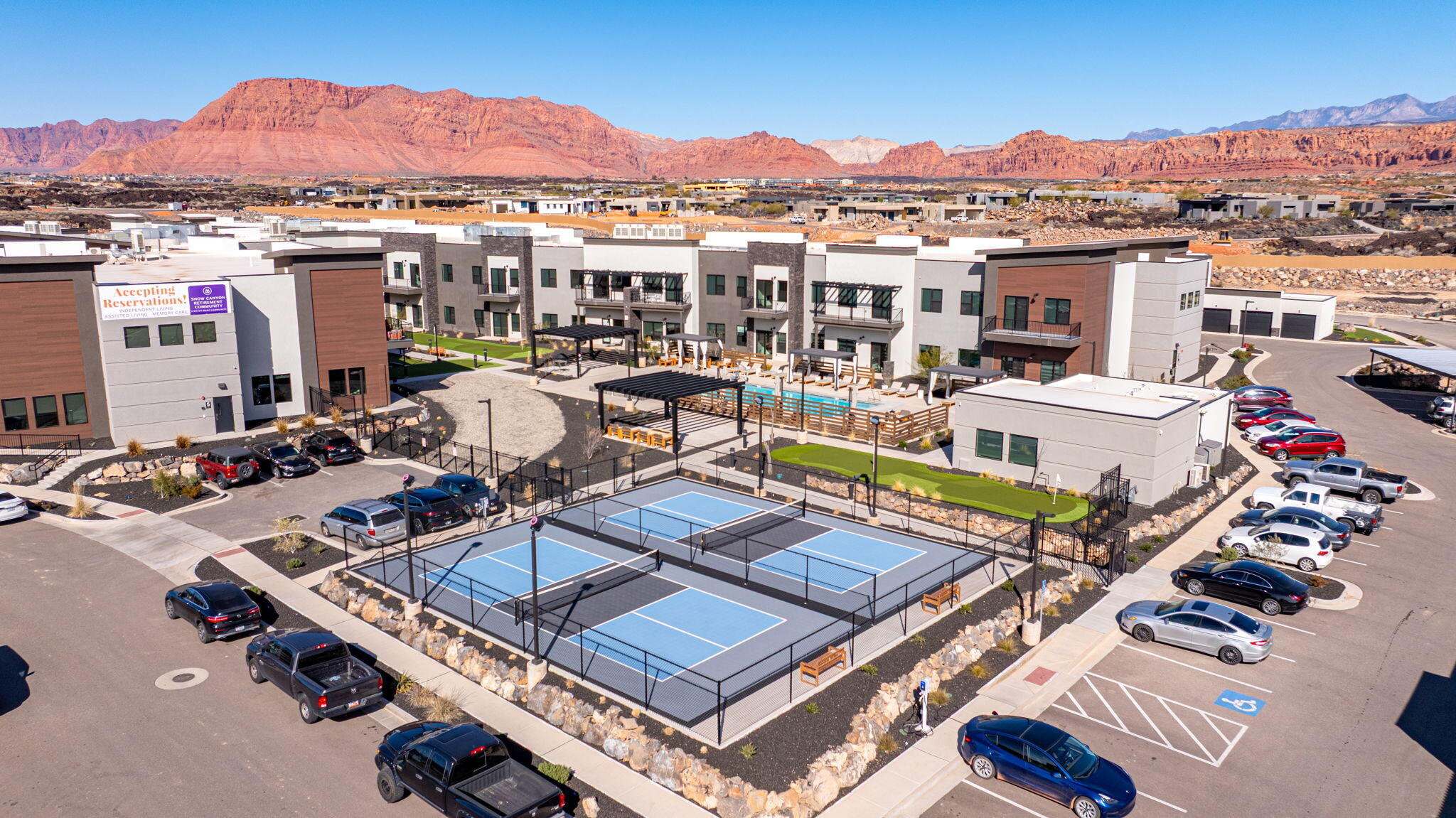 POINT AT SNOW CANYON - Residential