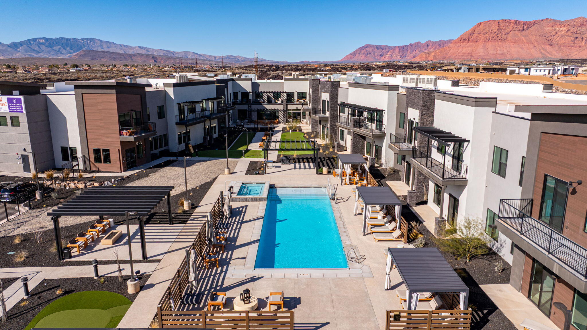 POINT AT SNOW CANYON - Residential
