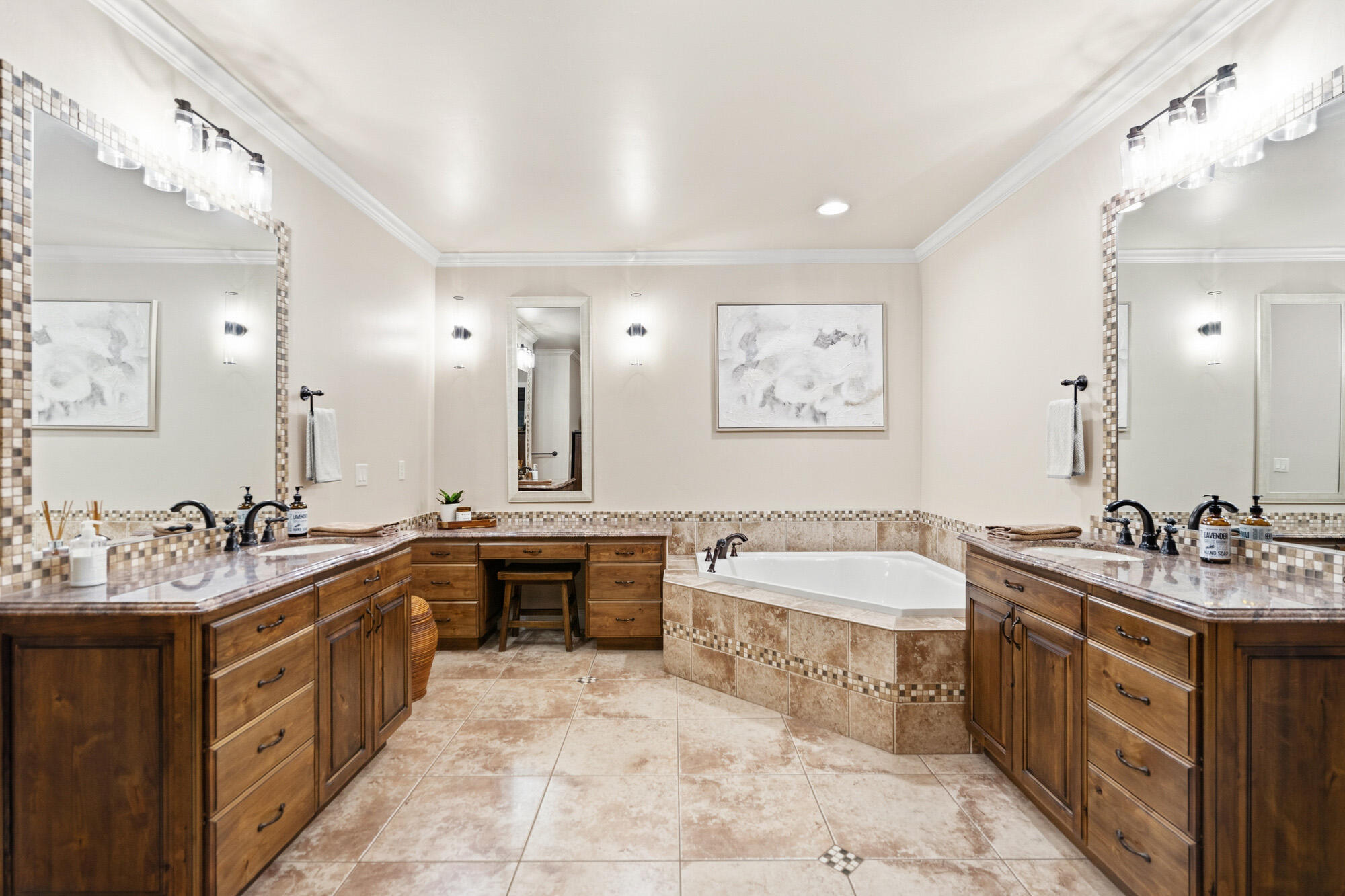 STONE CLIFF - Residential